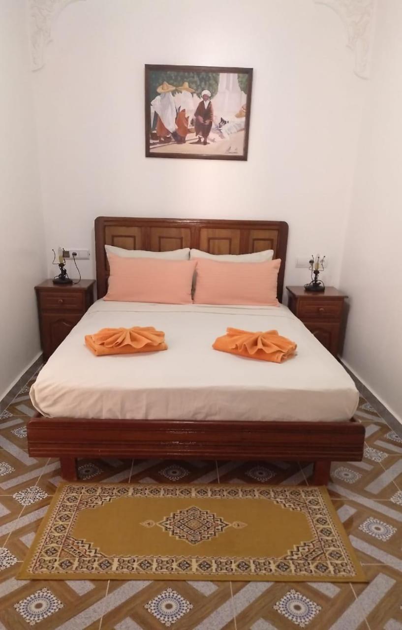 Double or Twin Room with Bathroom photo 2