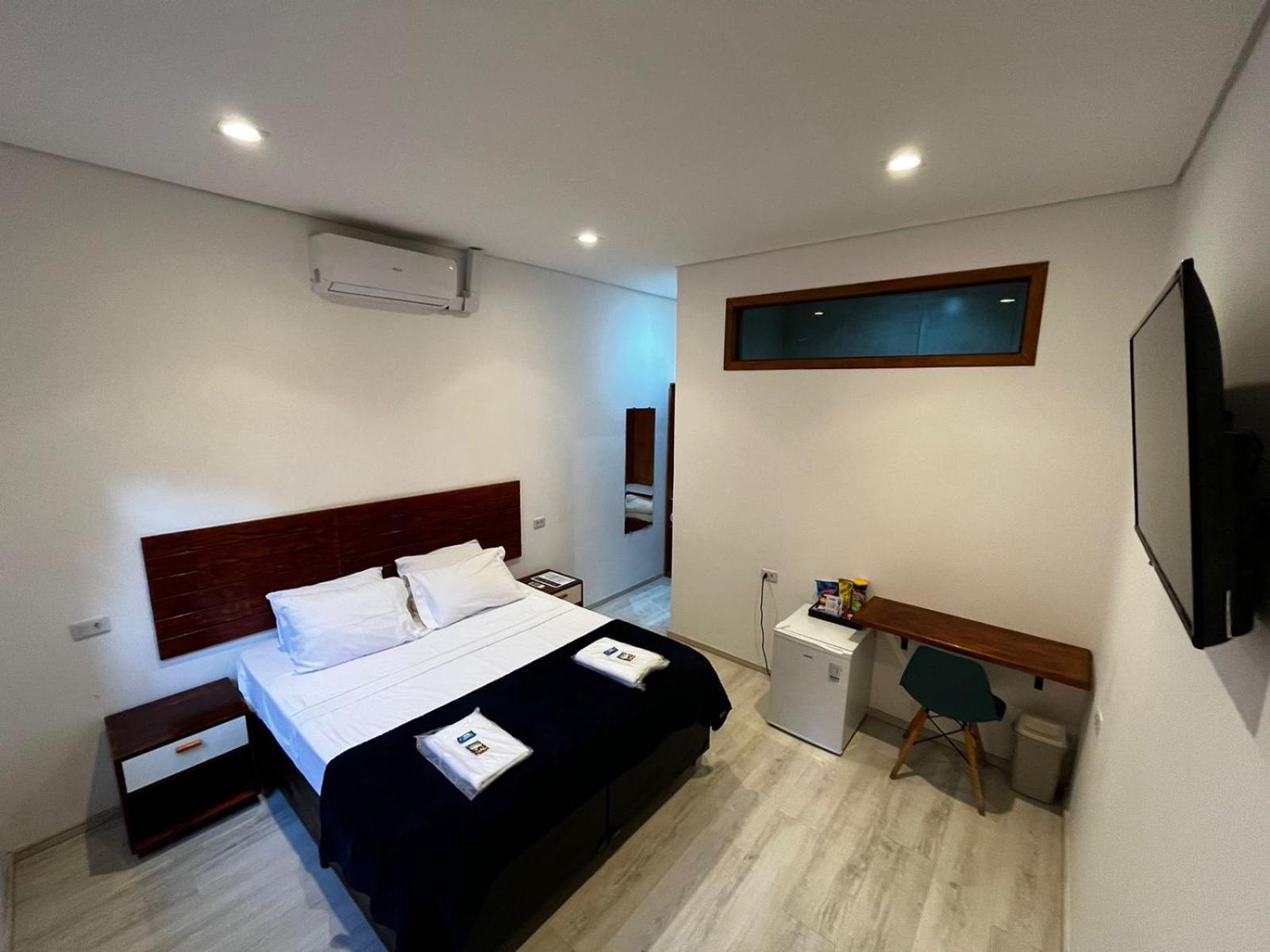Deluxe Suite - Photo 15