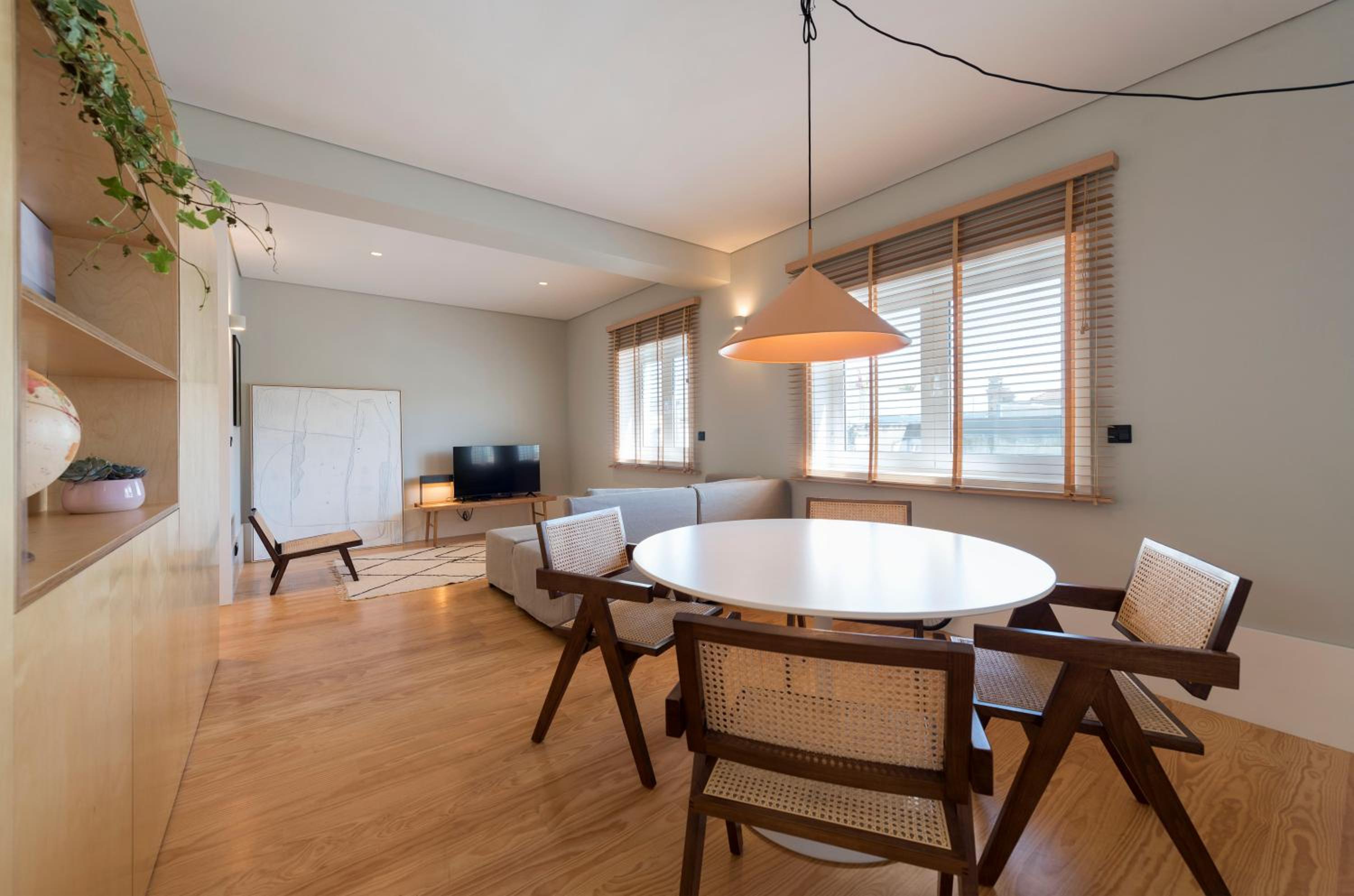 Two-Bedroom Apartment - Photo 16