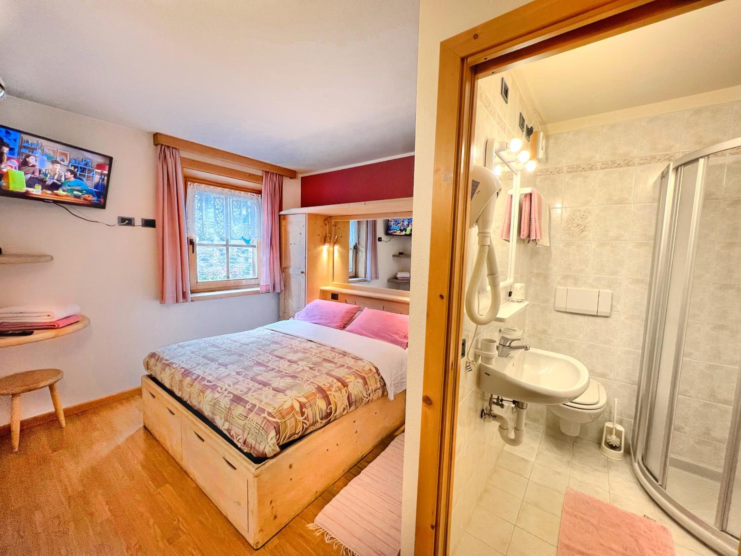 Small Double or Twin Room