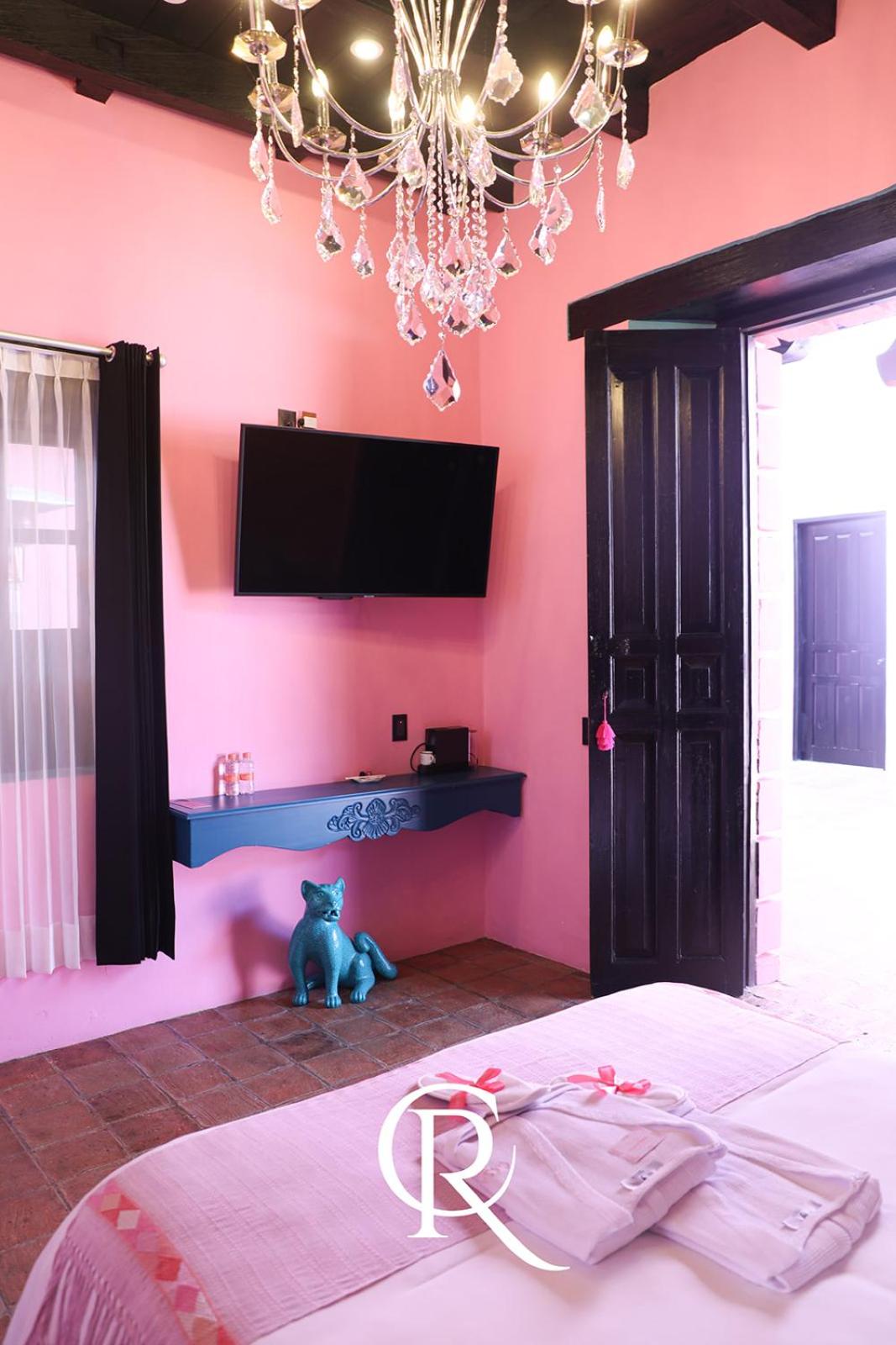 Queen Room - Photo 2