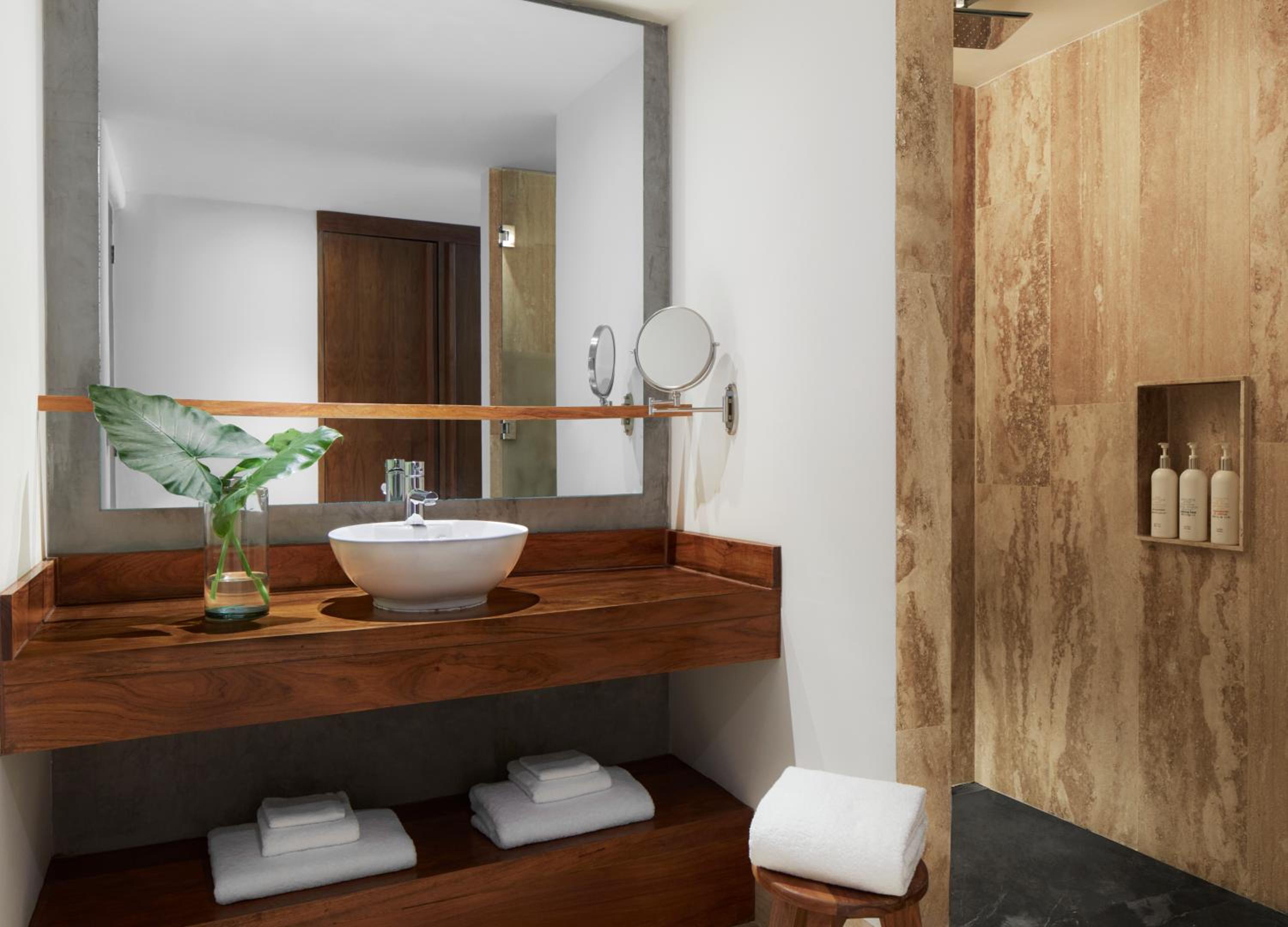 Premium Queen Room with Balcony - Non-Smoking