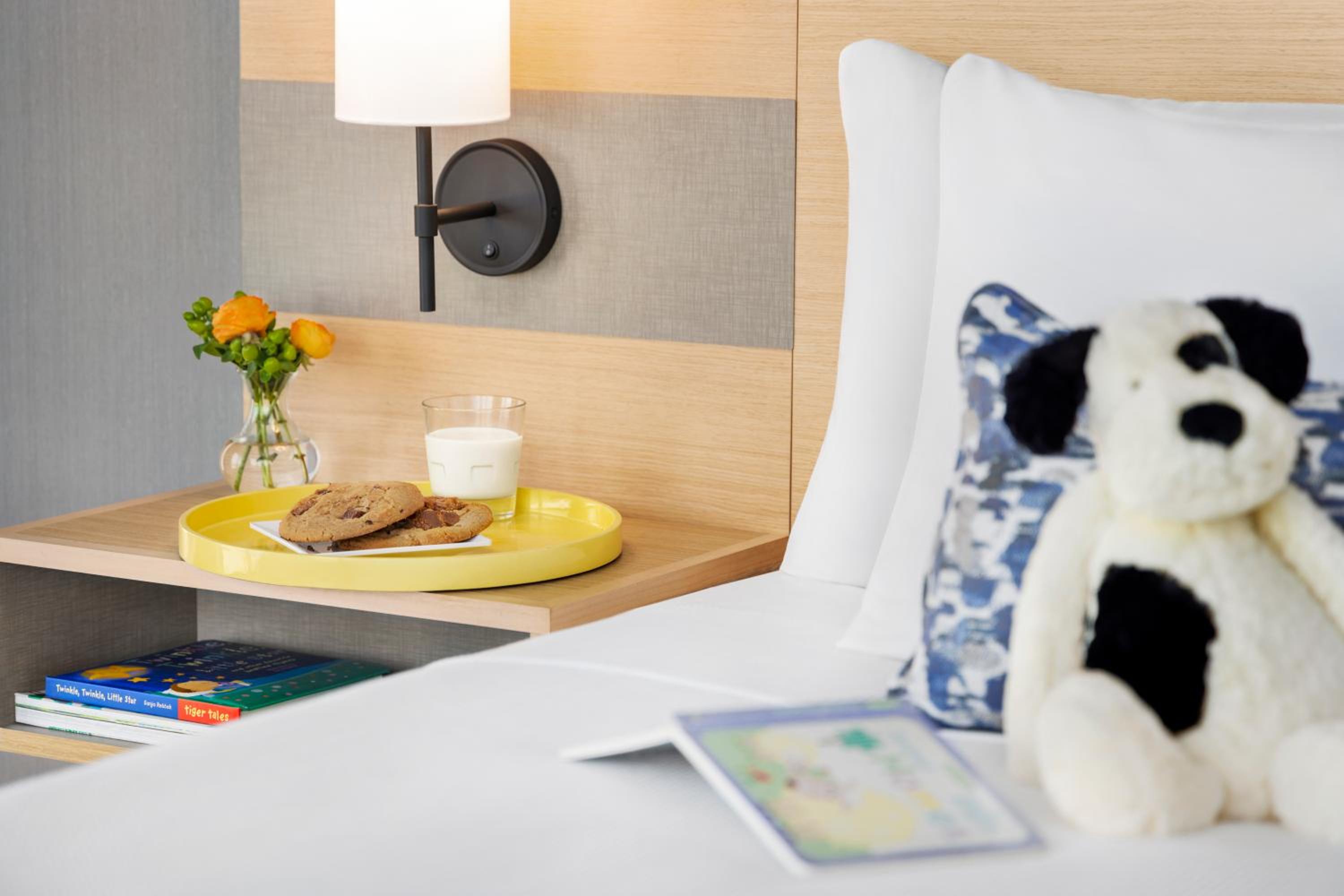 Oceanfront Queen Room with Two Queen Beds - Photo 14