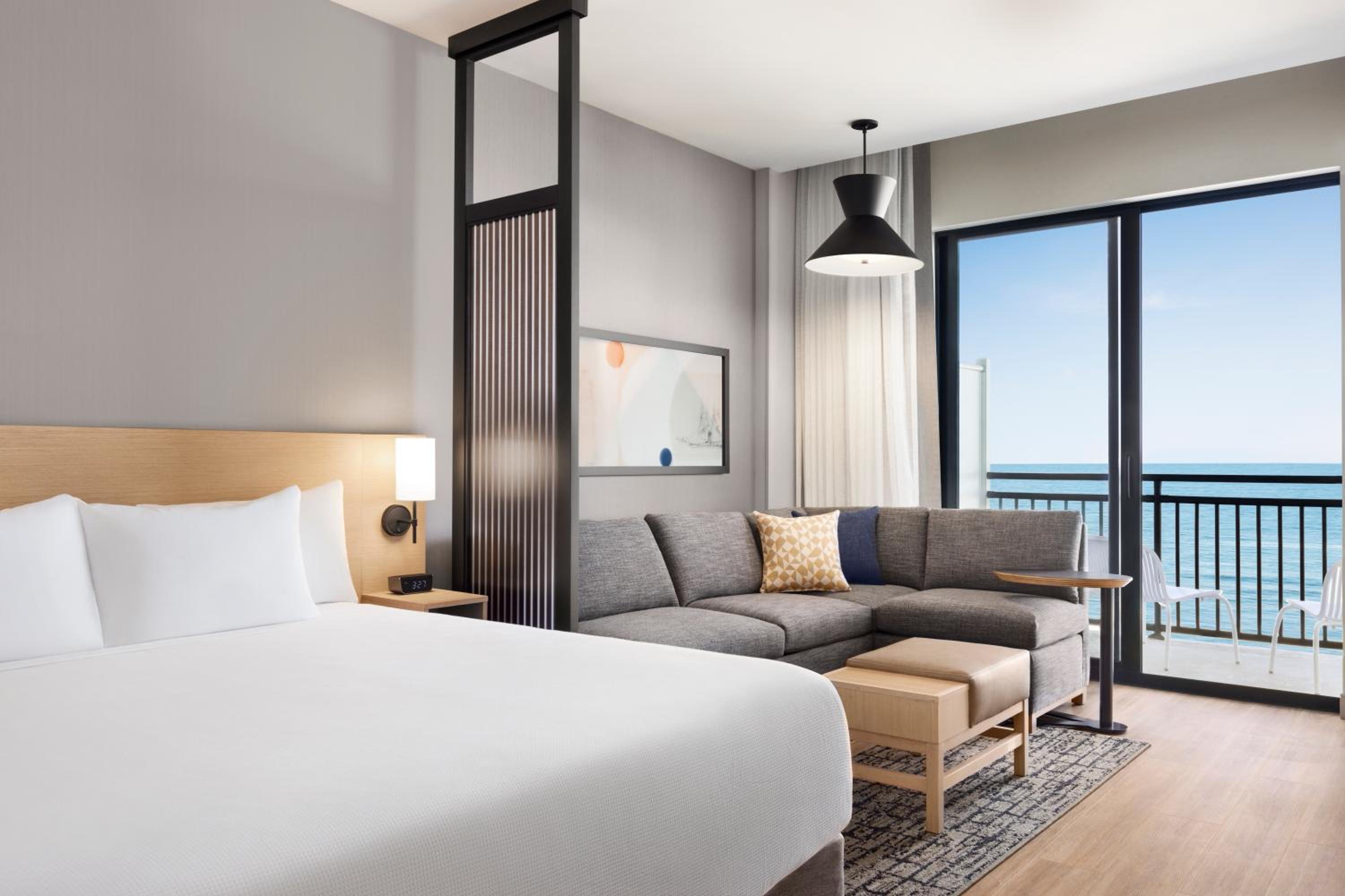Oceanfront King Room with Sofa Bed - Photo 23