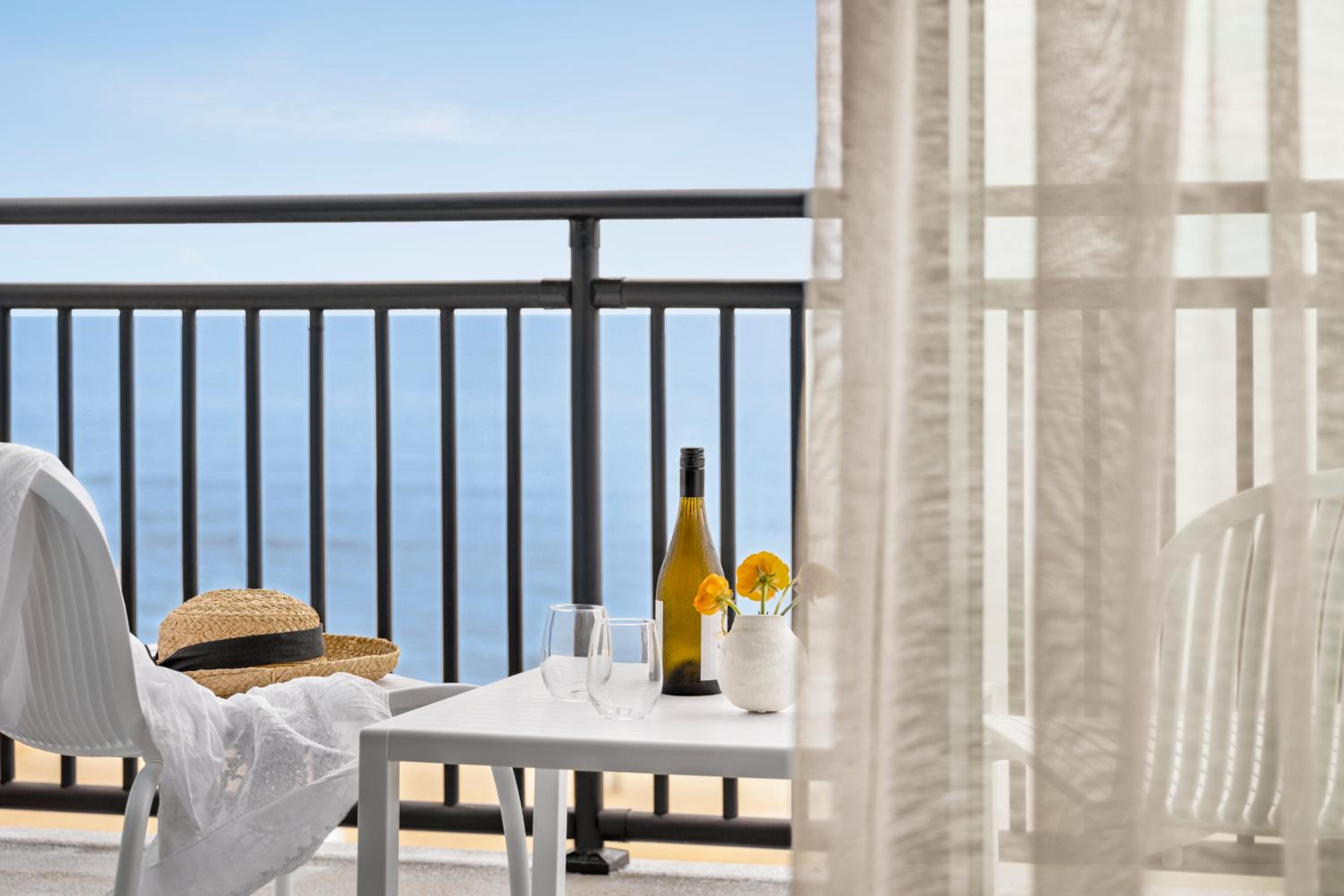 Oceanfront Queen Room with Two Queen Beds - Photo 12
