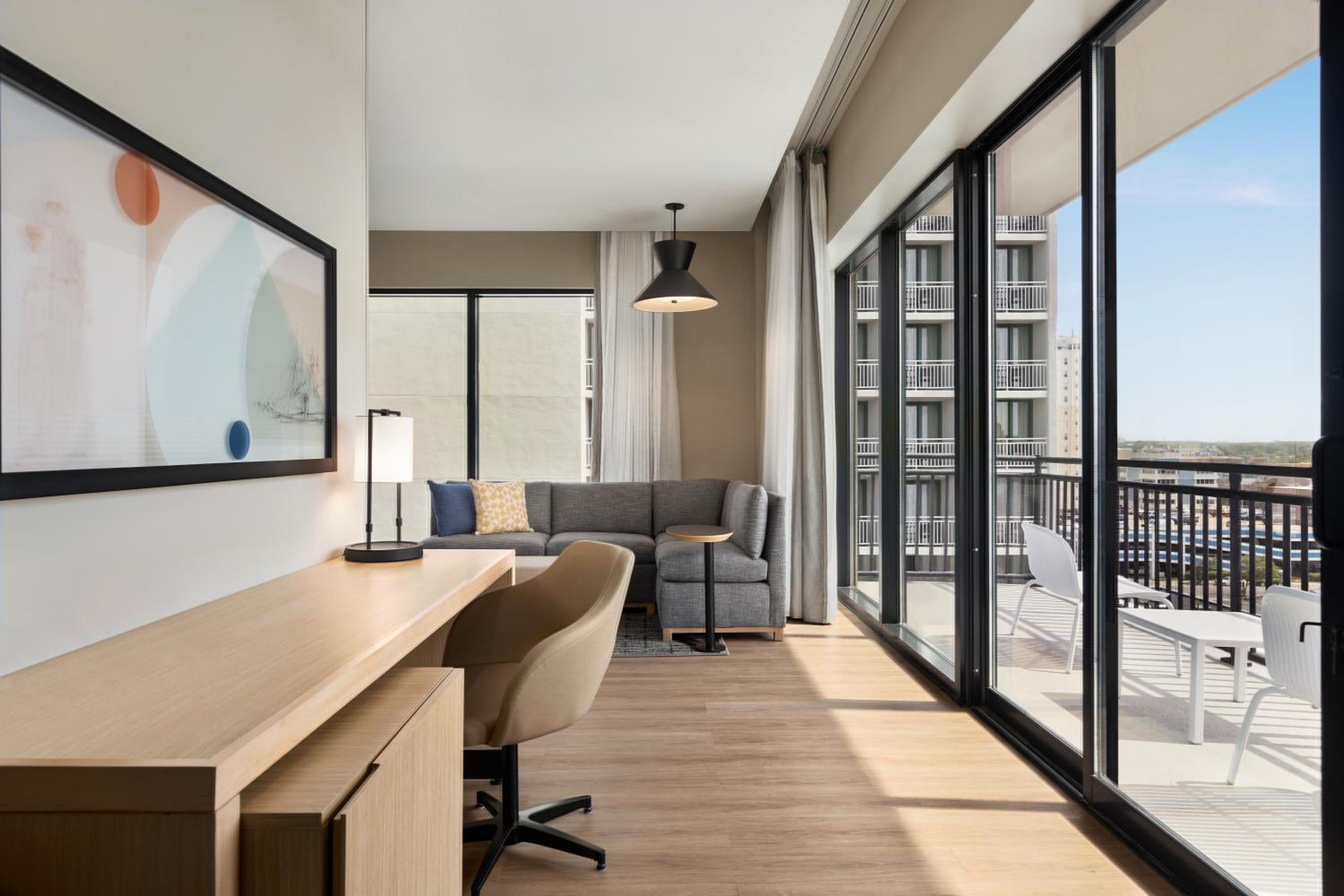 King Room with Sofa Bed and City View - Photo 9