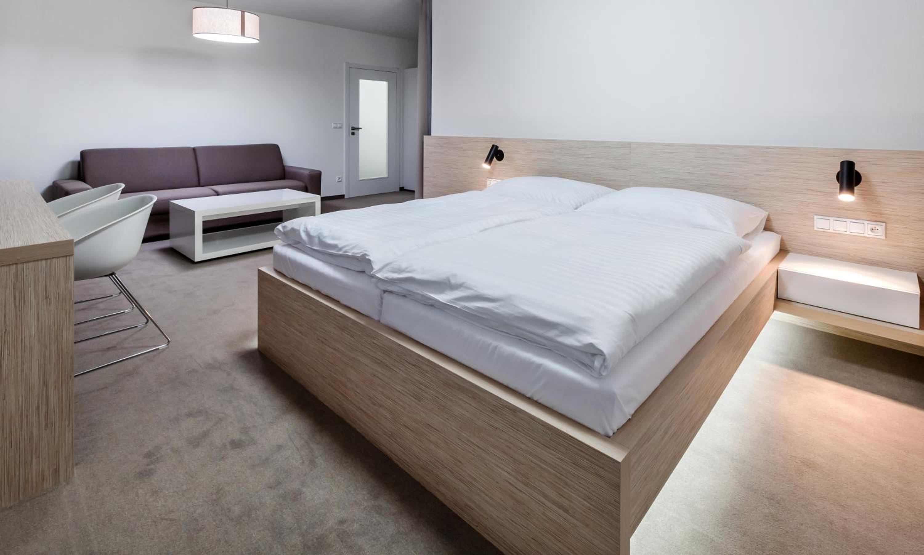 Standard King Room photo 2