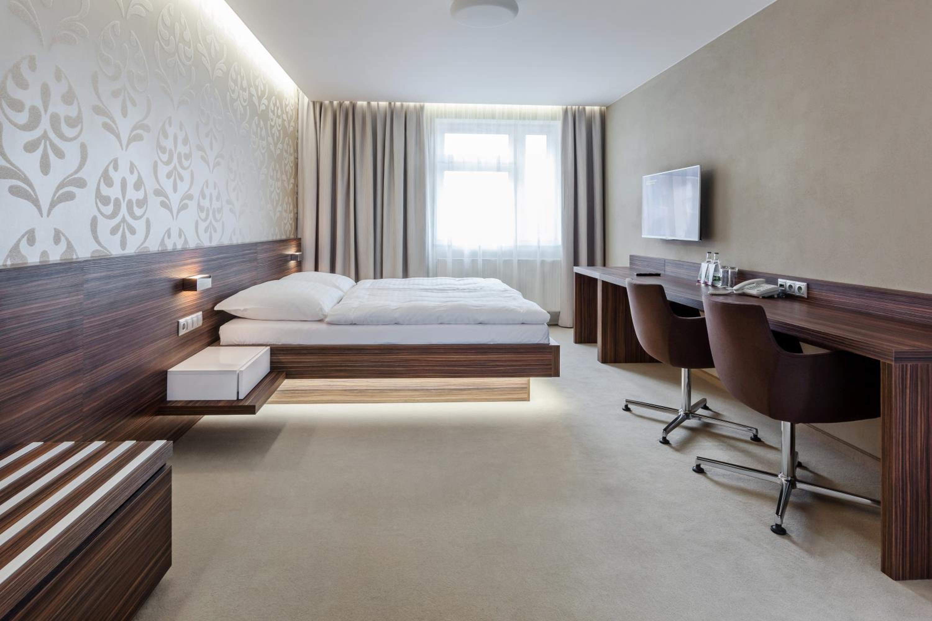 Deluxe Double or Twin Room with Spa Bath photo 1