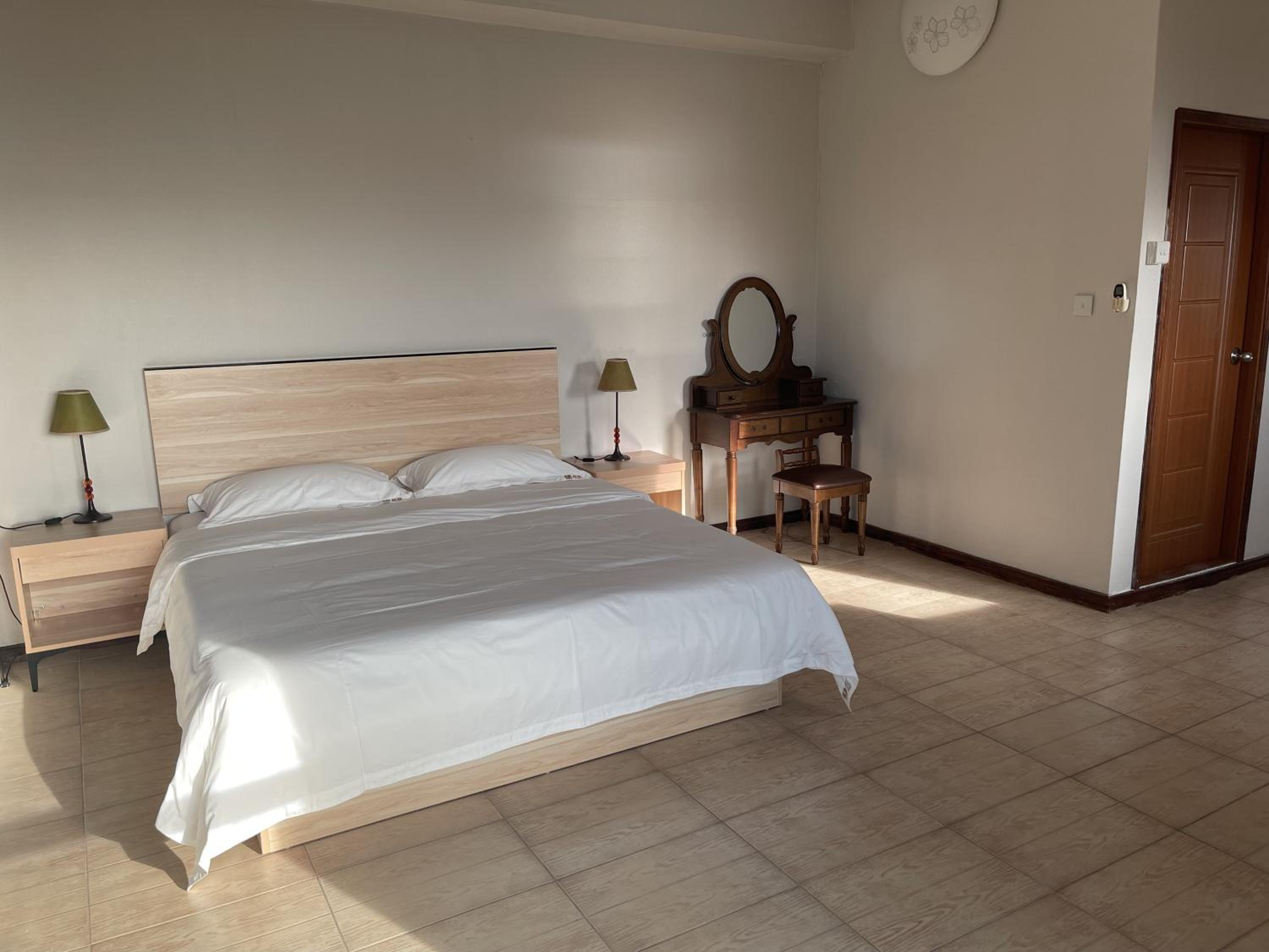 King Room - Photo 5