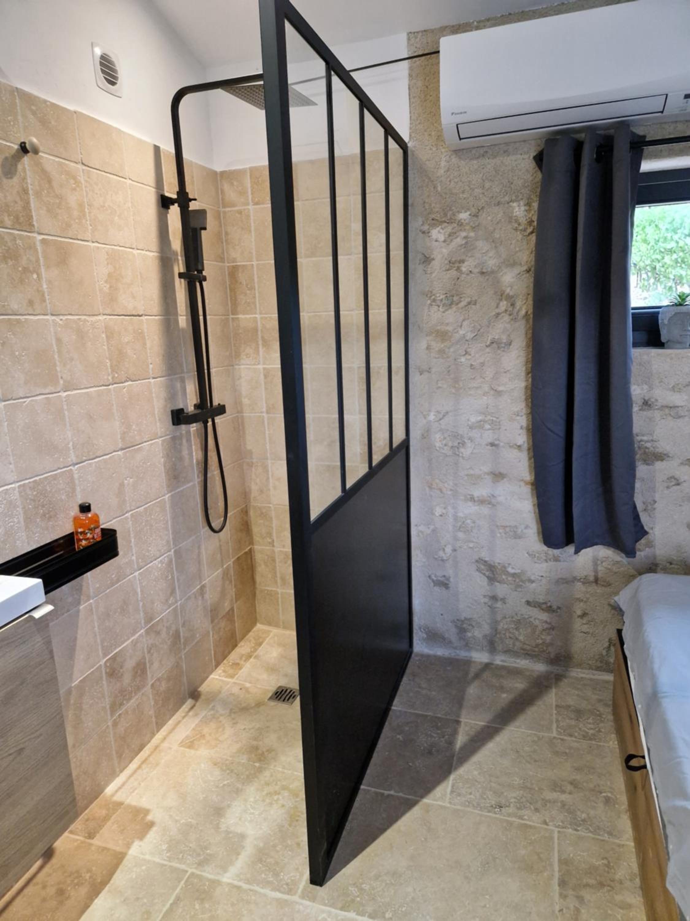 Small Double Room - Photo 7