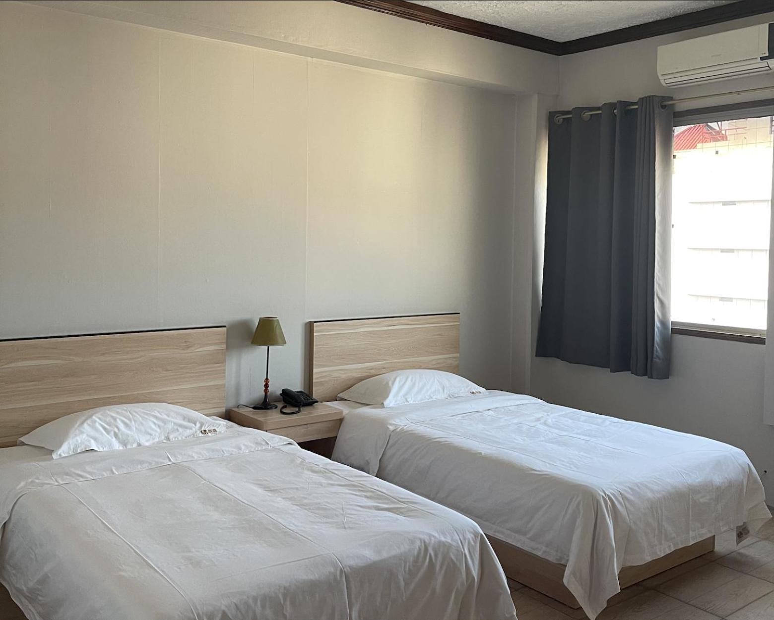 Twin Room with View - Photo 6