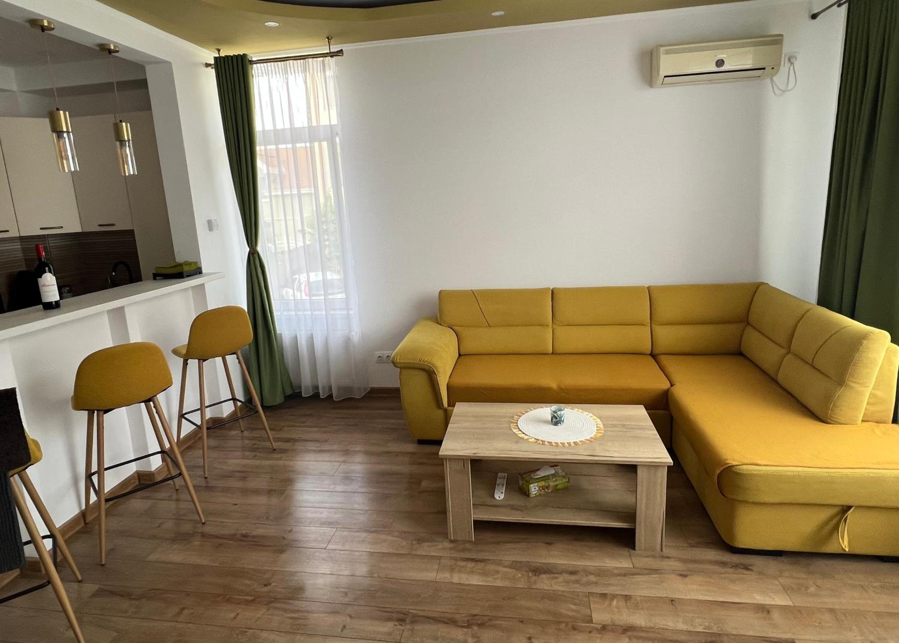 One-Bedroom Apartment photo 2