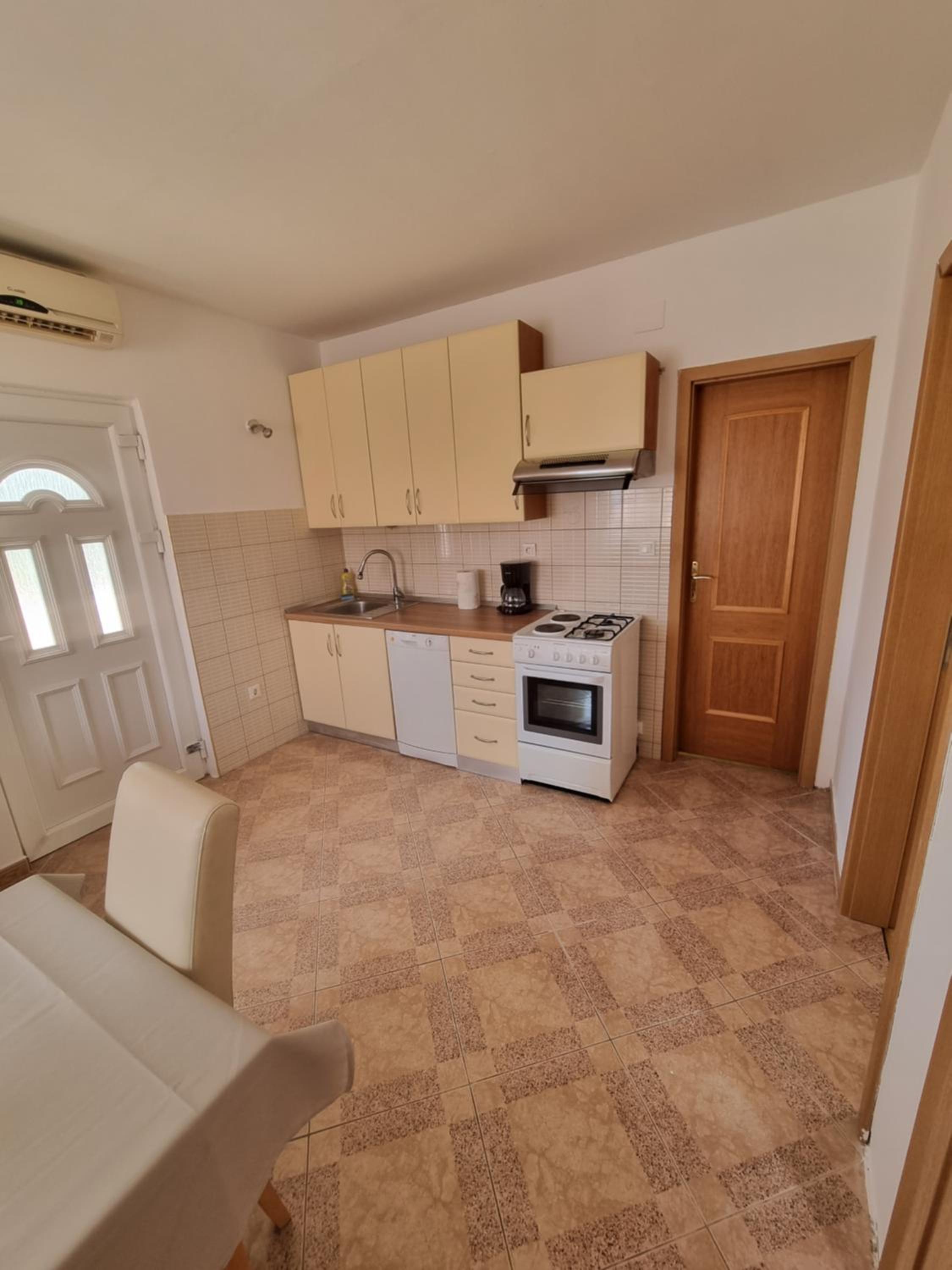 Apartment with Terrace photo 3