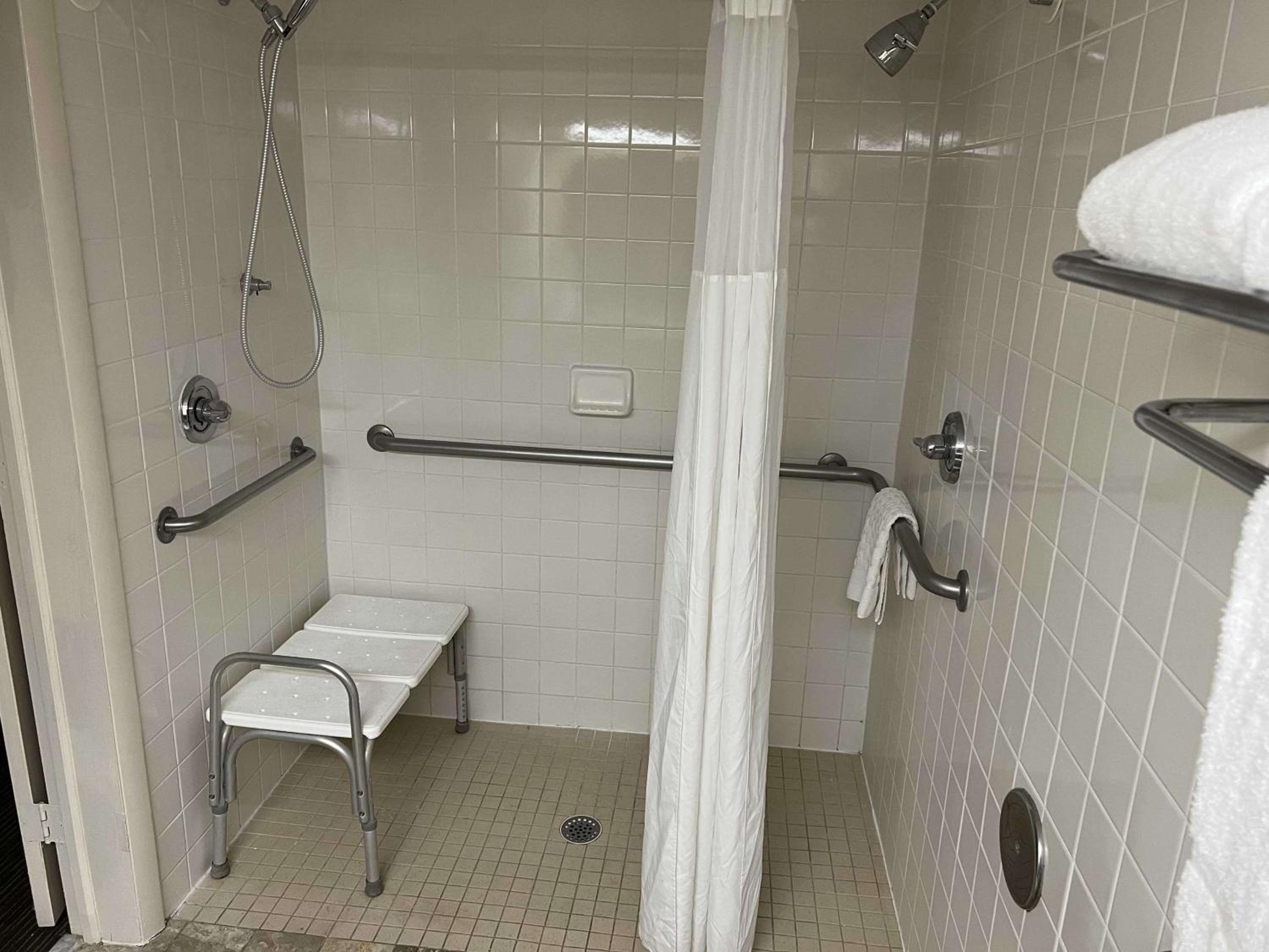Quality Inn & Suites, Photo 2