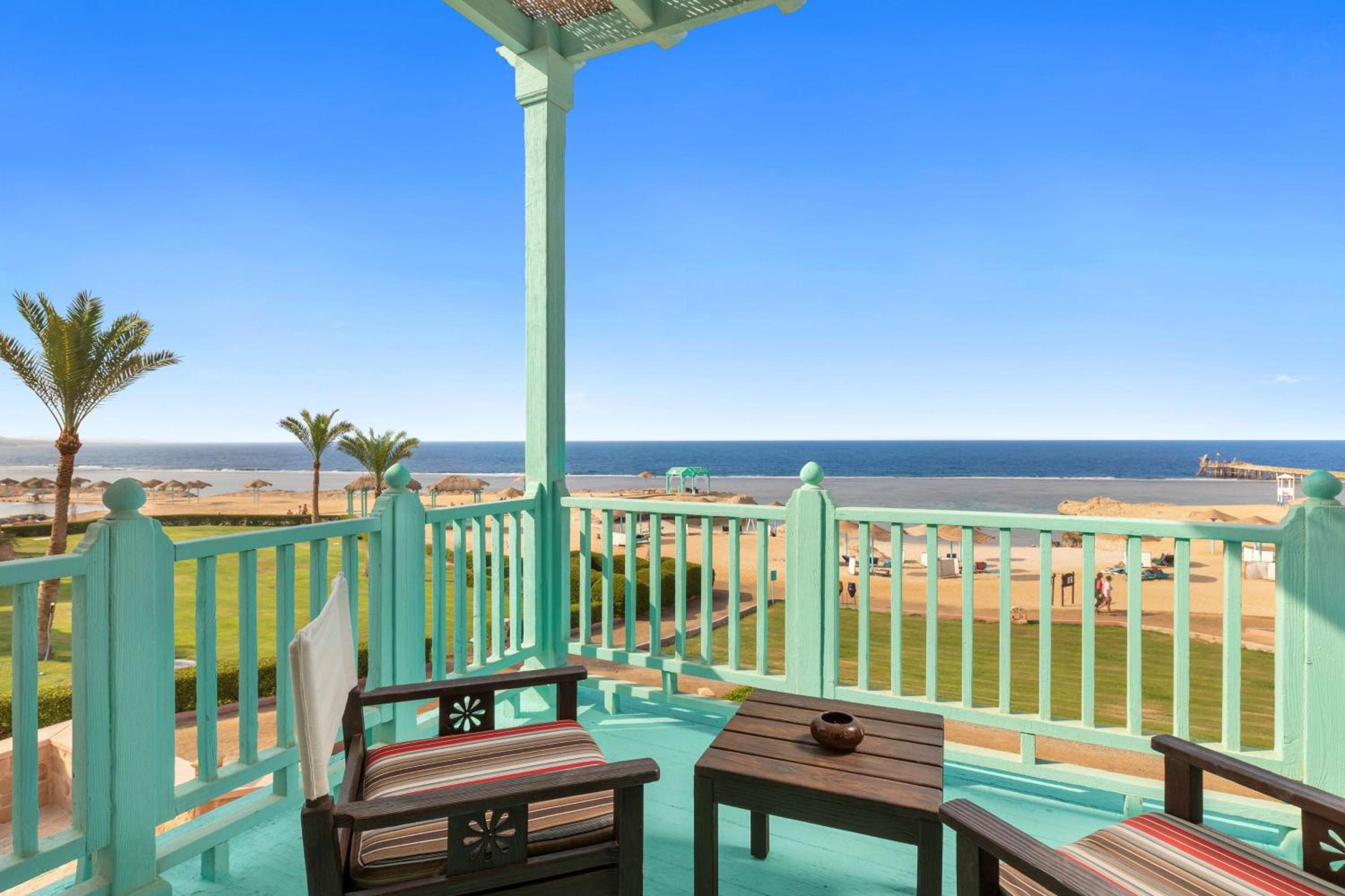 Premium Room with Terrace and Sea View thumbnail 5
