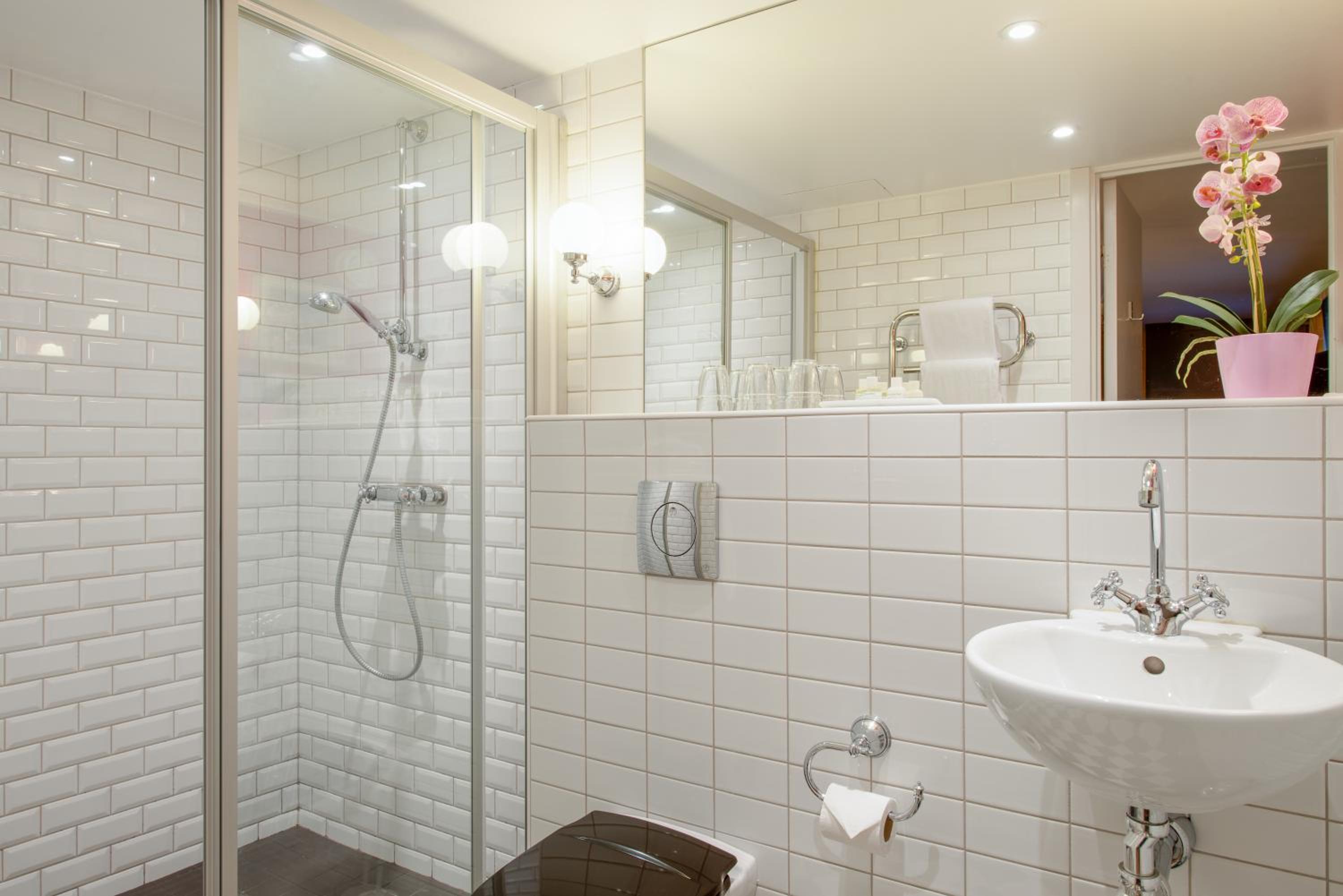 Double Room - Photo 2