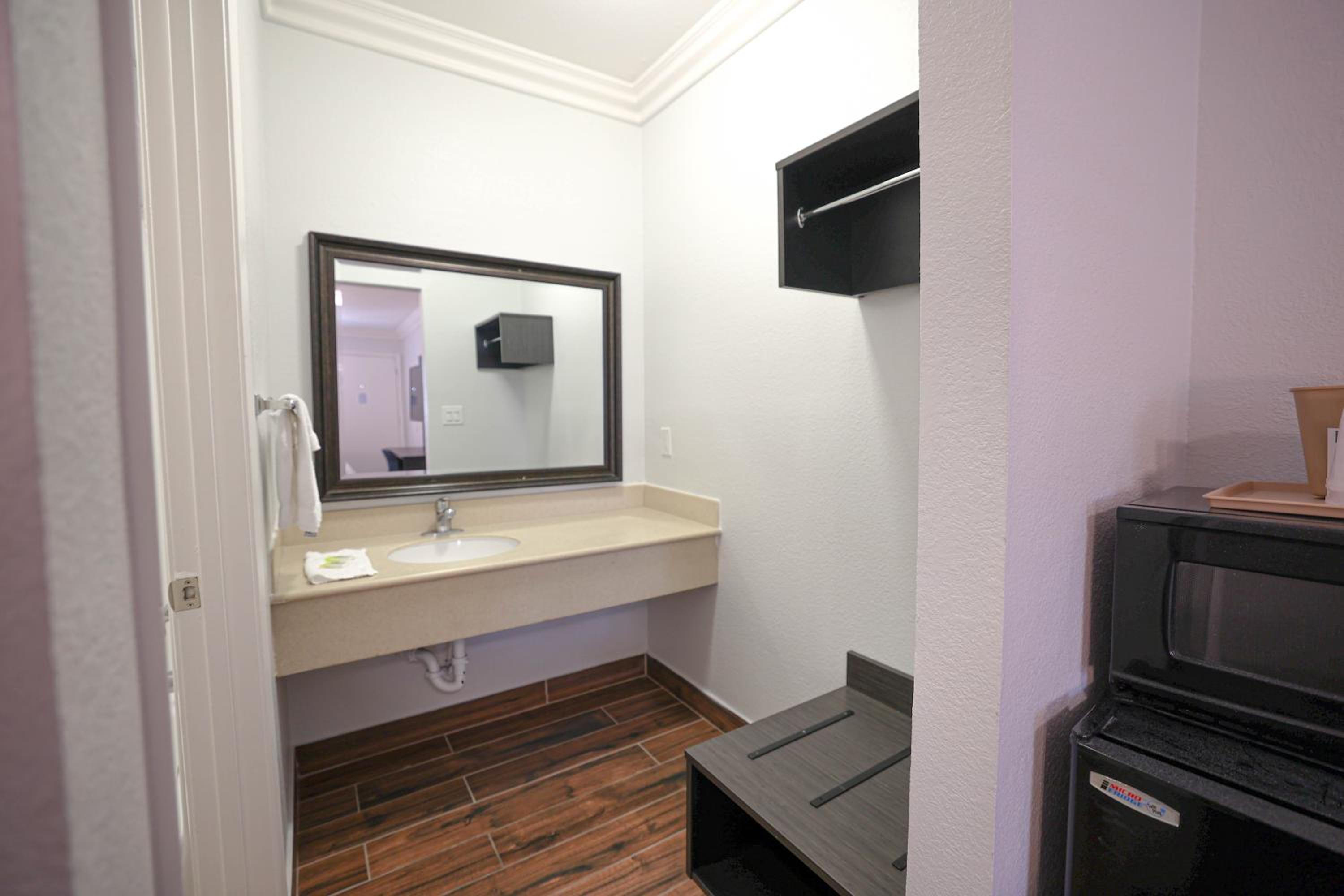 King Room - Photo 6