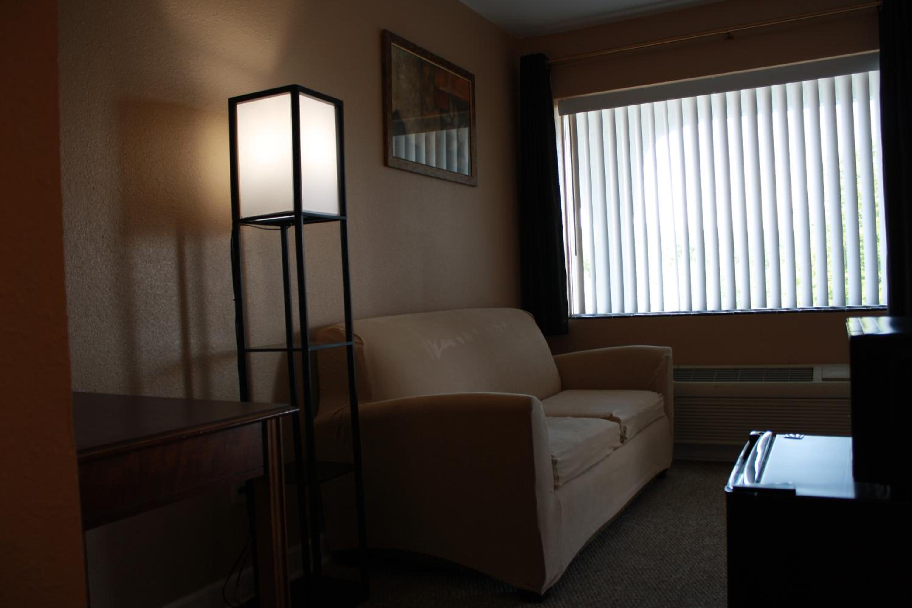 Queen Suite photo 1