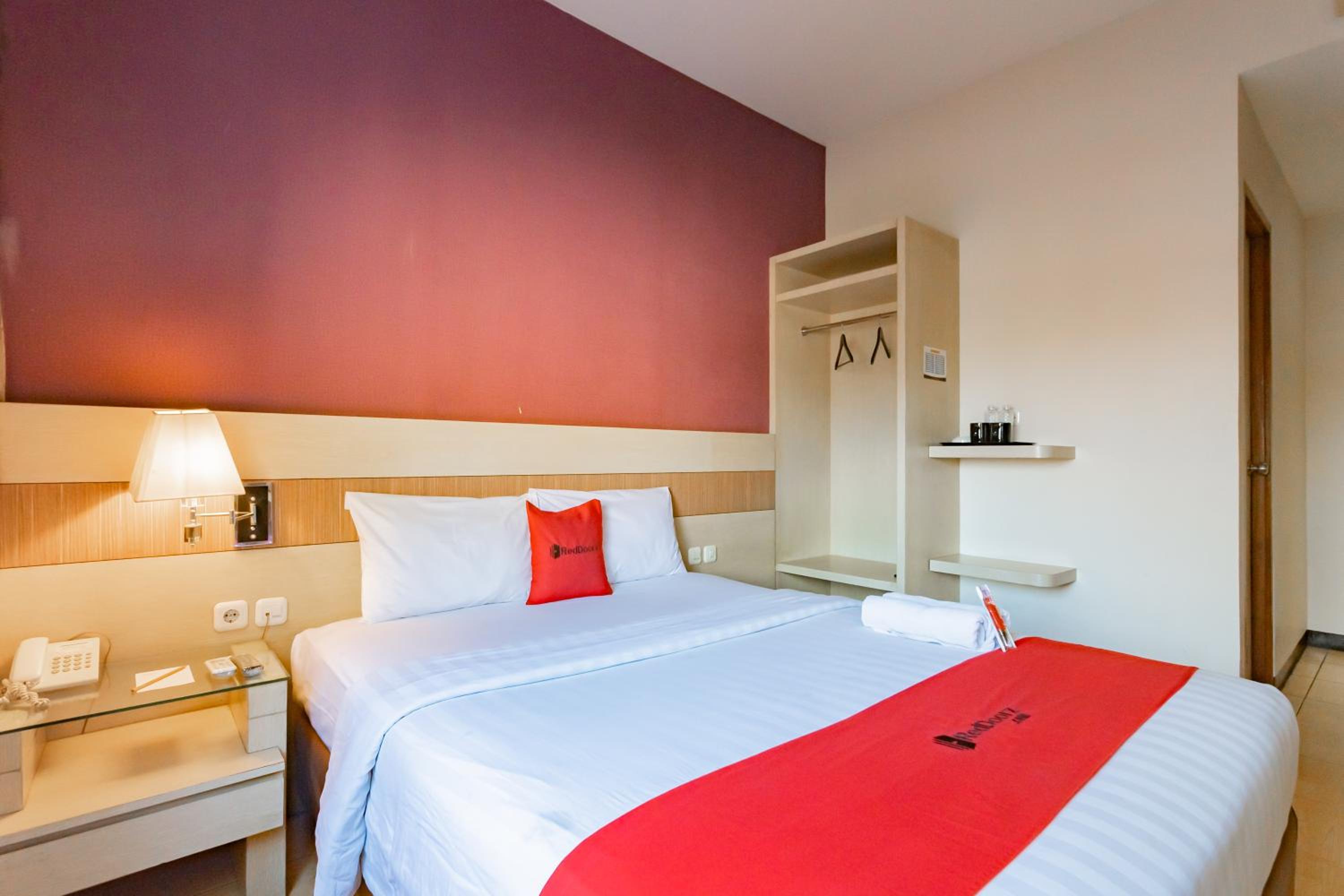 Double Room - Photo 5