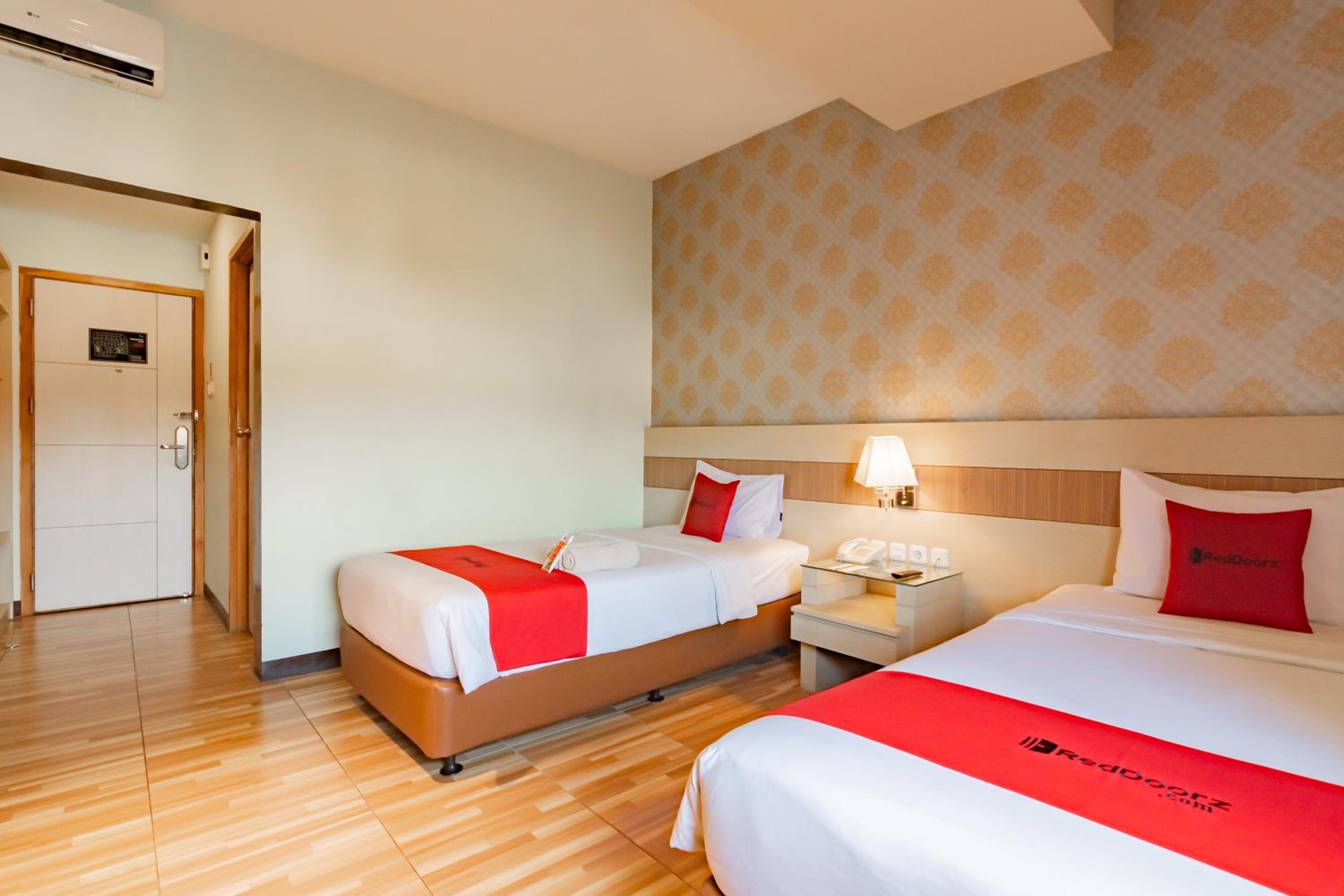 Twin Room - Photo 1