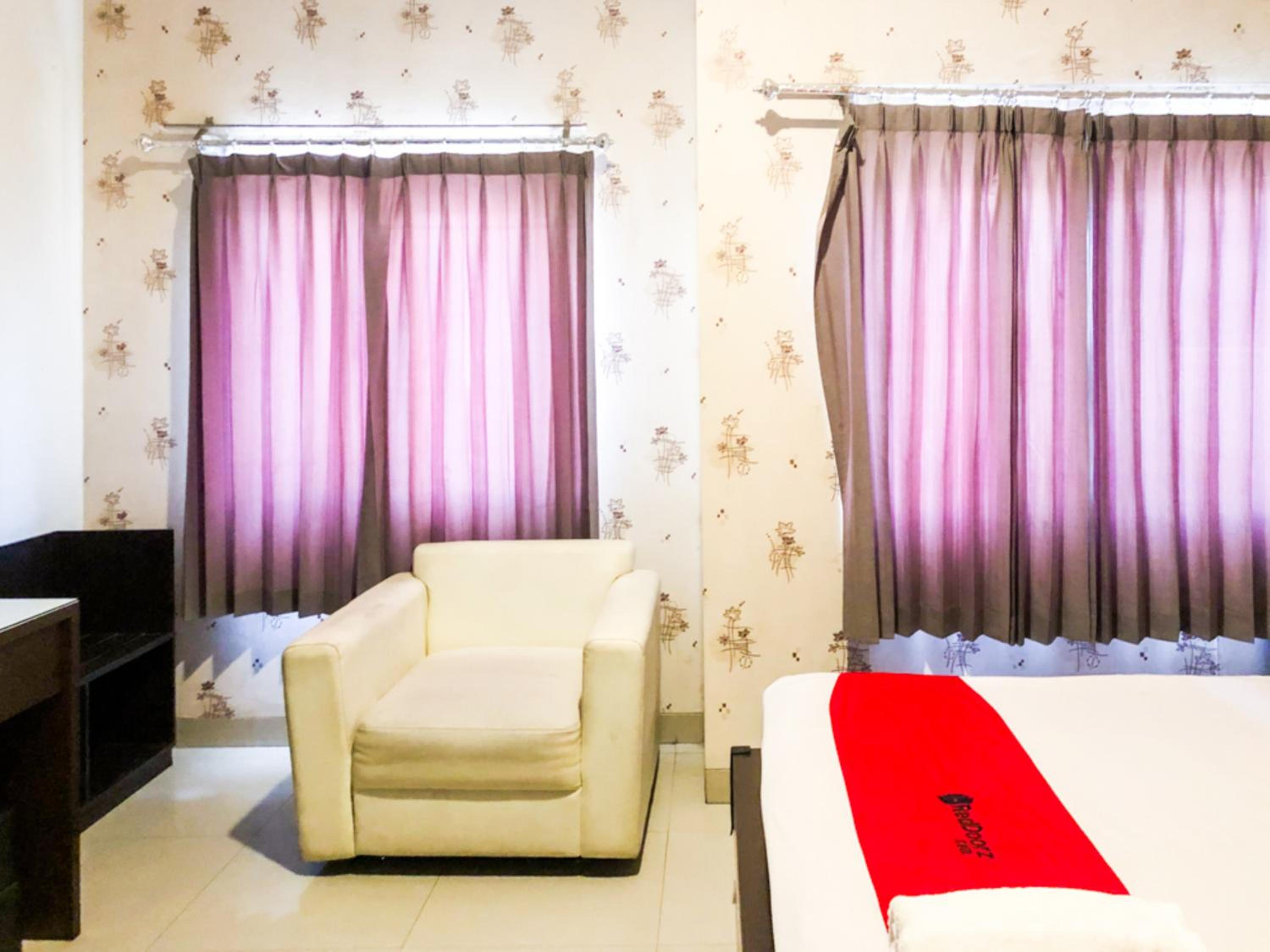 Suite - Photo 2