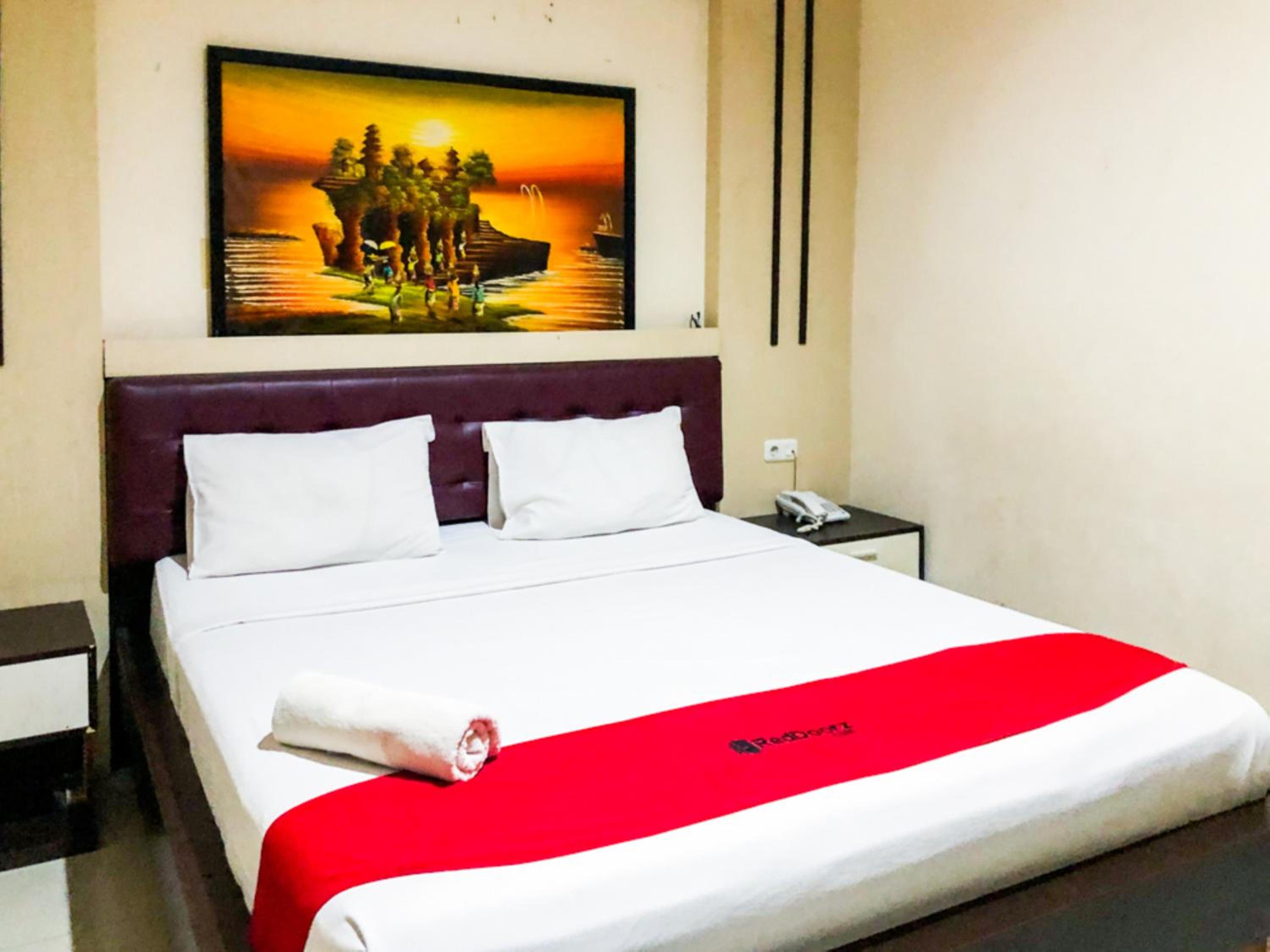 Deluxe Room - Photo 7