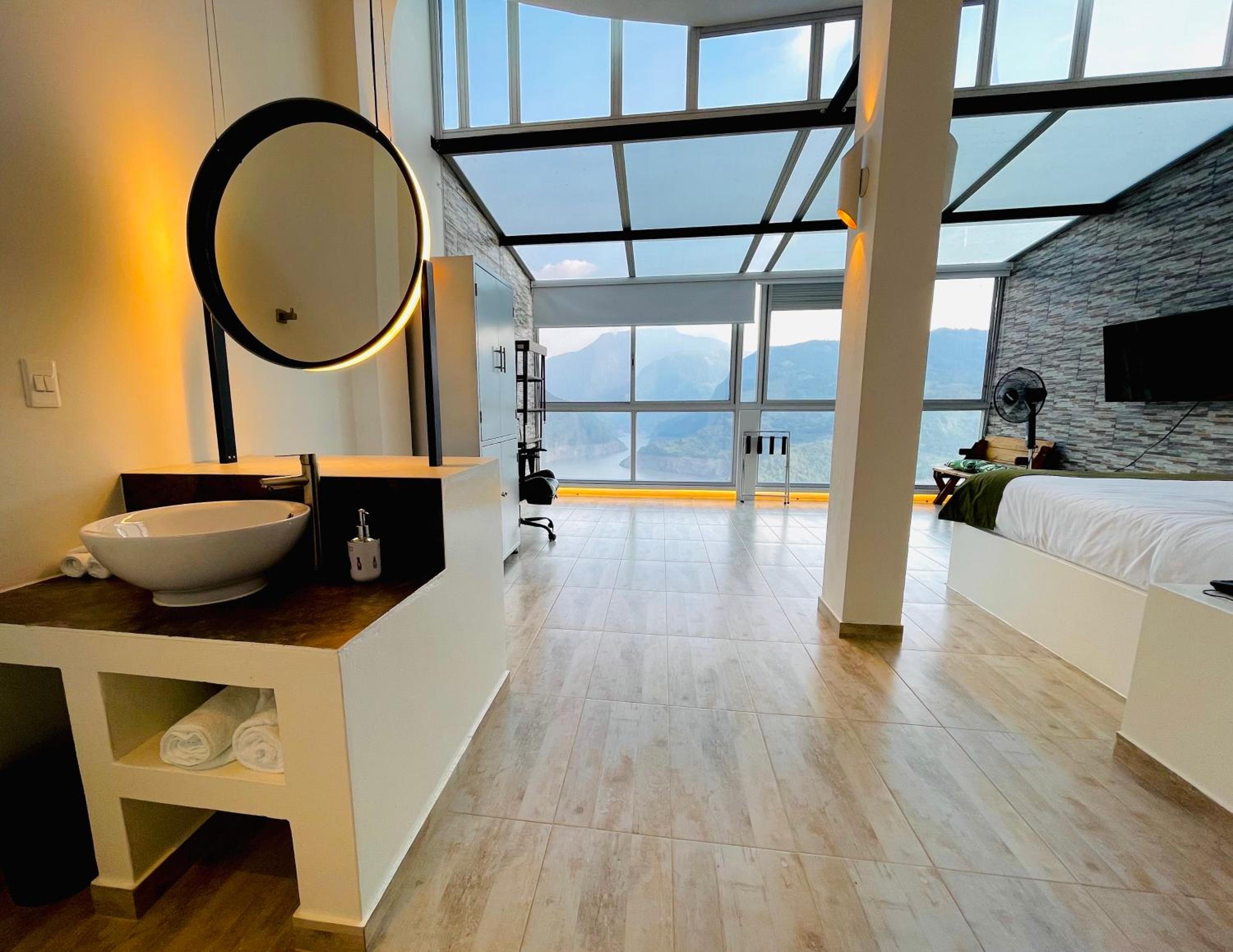 Double Room with Lake View photo 1