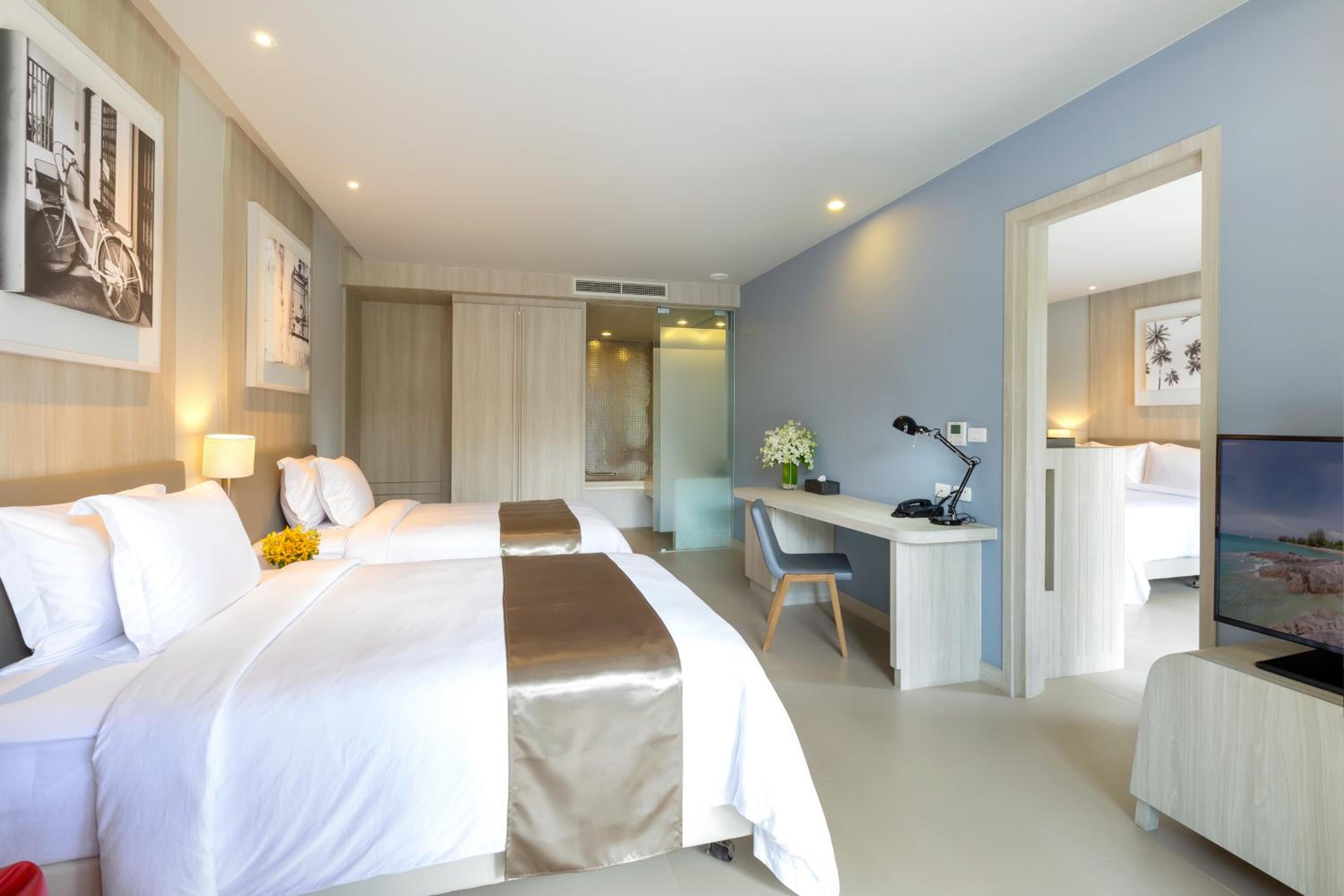 Two-Bedroom Suite photo 3
