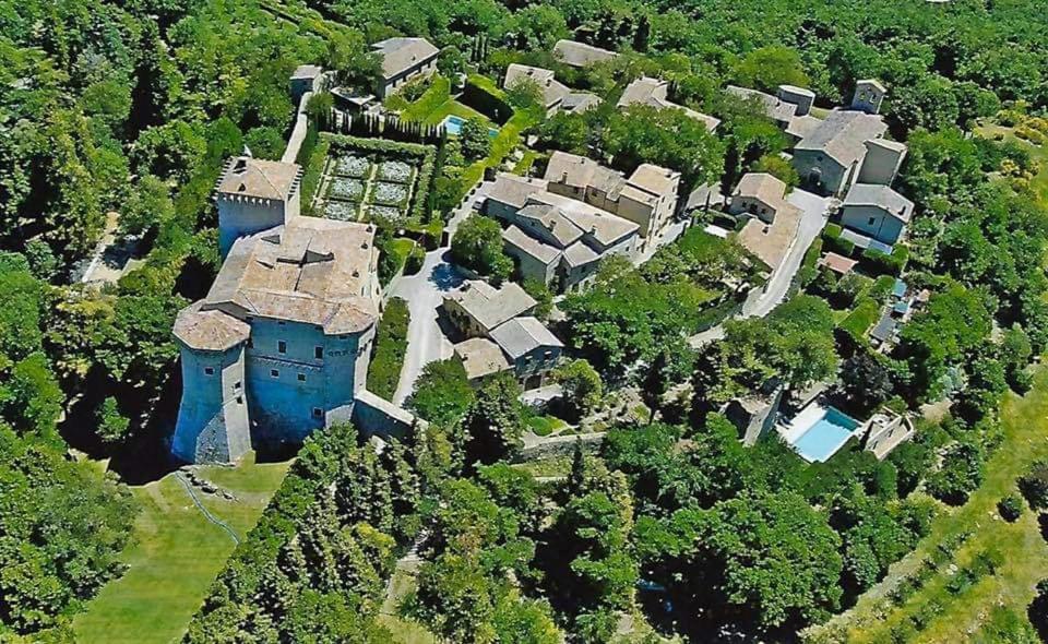Villa photo 2