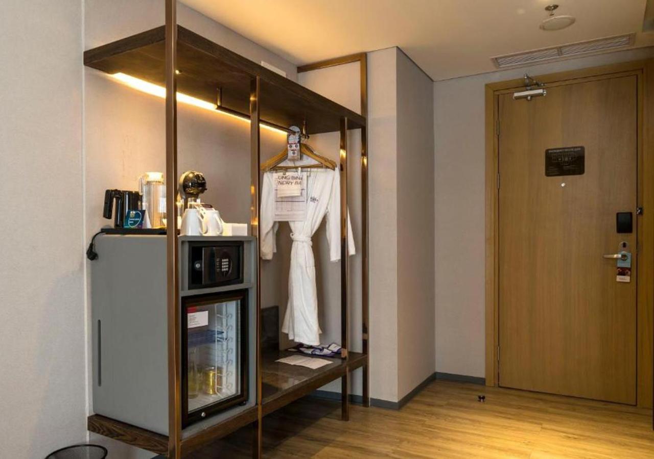 Superior Room with Two Twin Beds - Photo 4