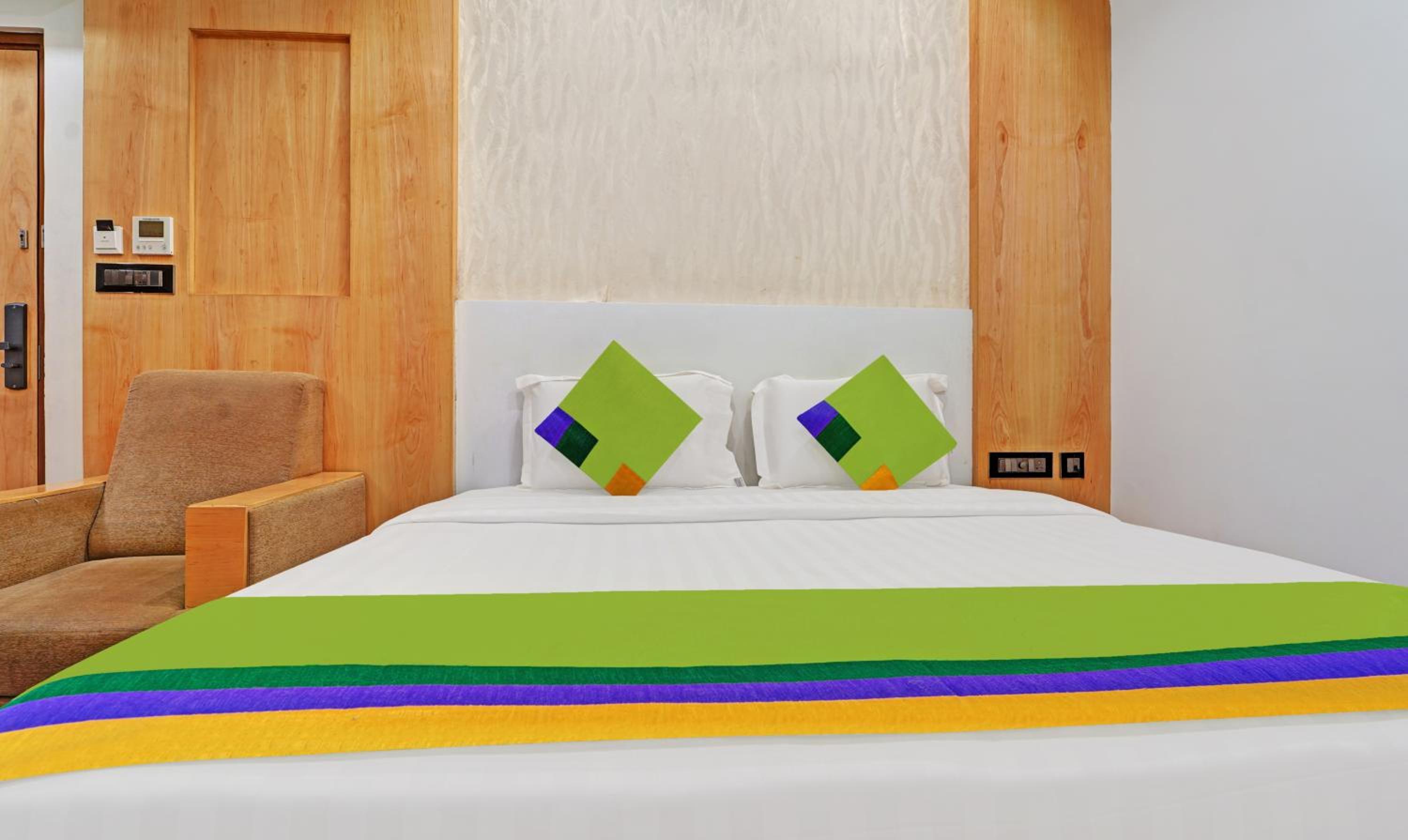 Deluxe Double Room photo 3