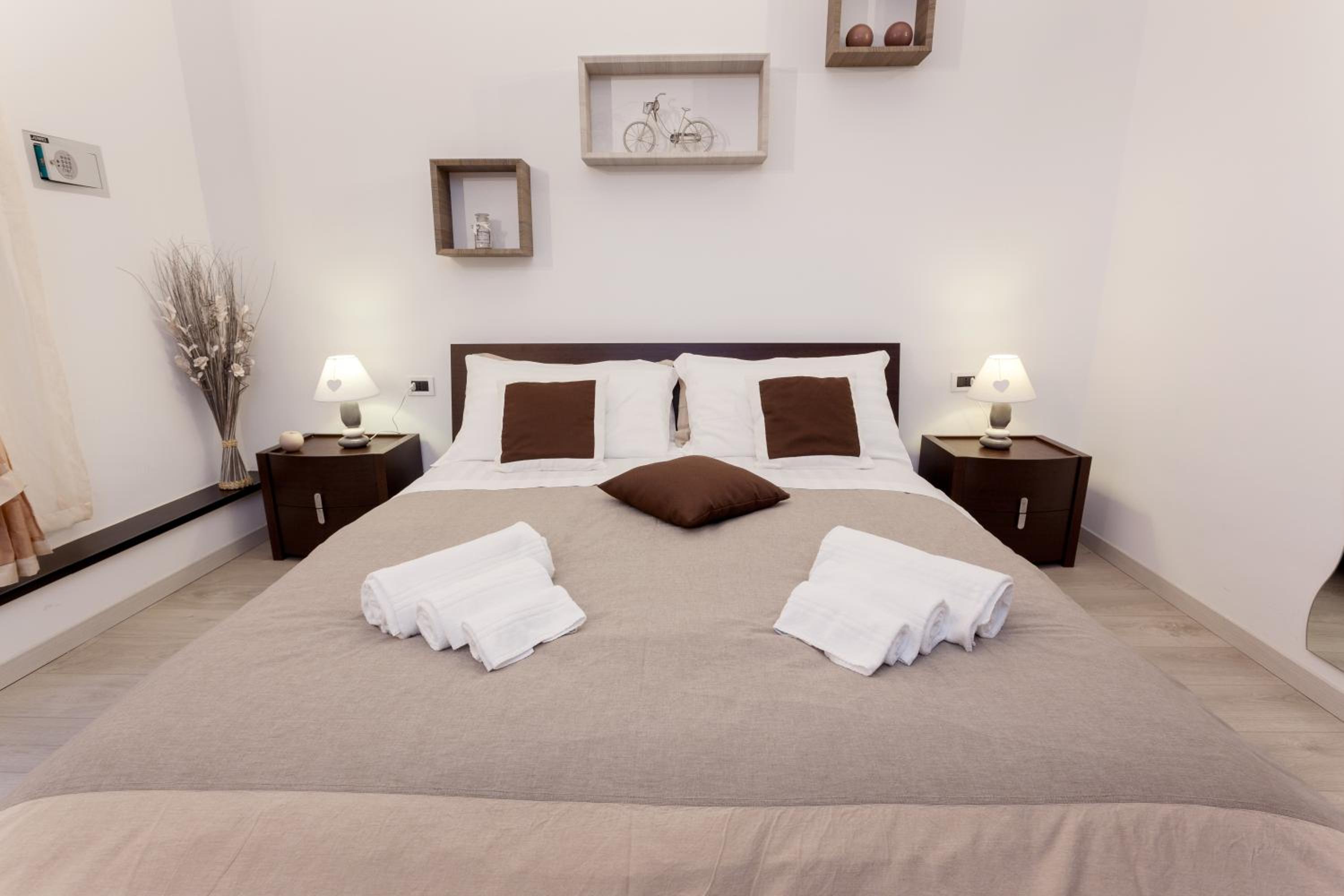 Double Room with Private Bathroom photo 3