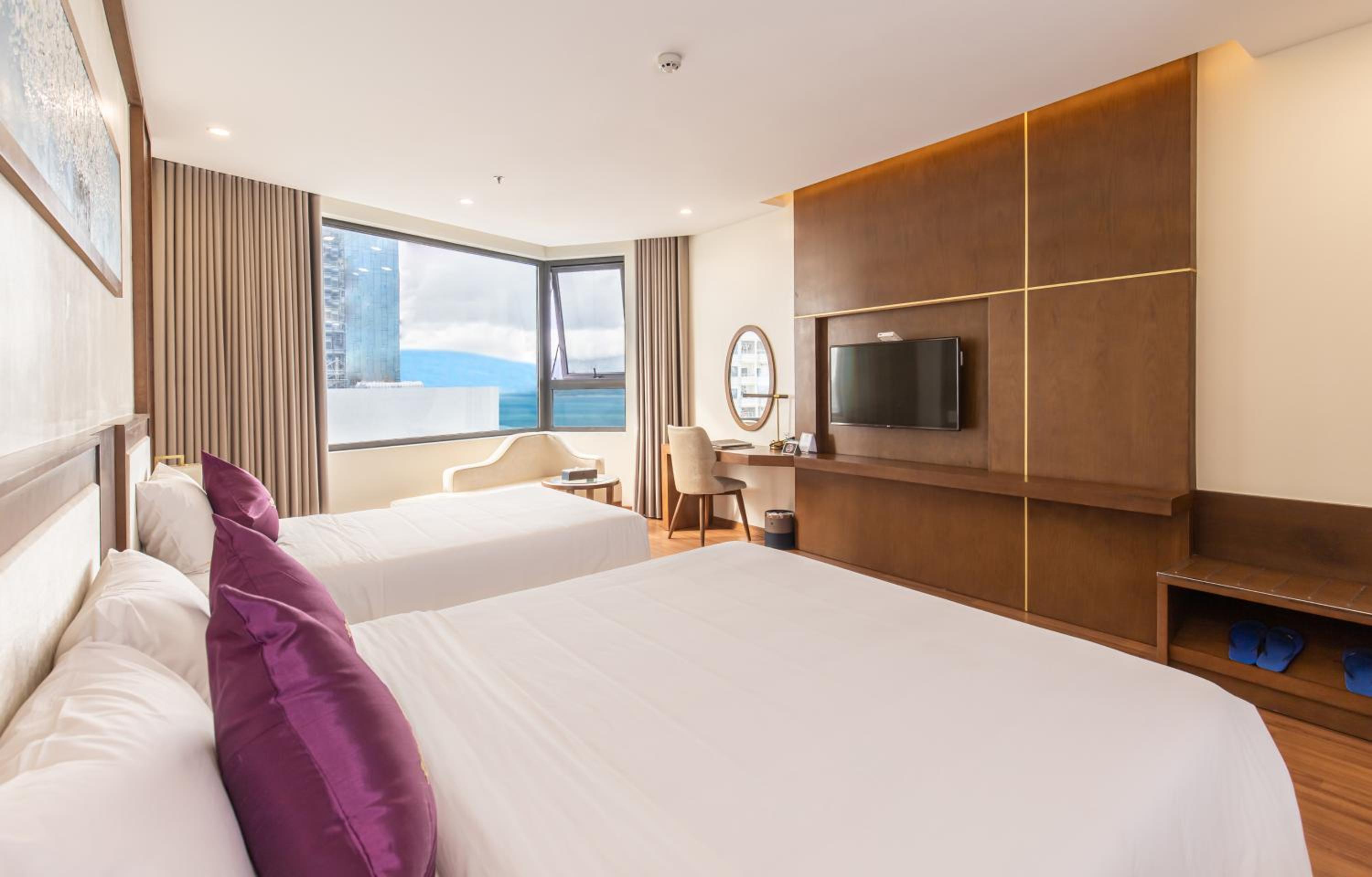 Grand Triple Room , Partial Ocean View with Afternoon Tea Per Stay photo 1