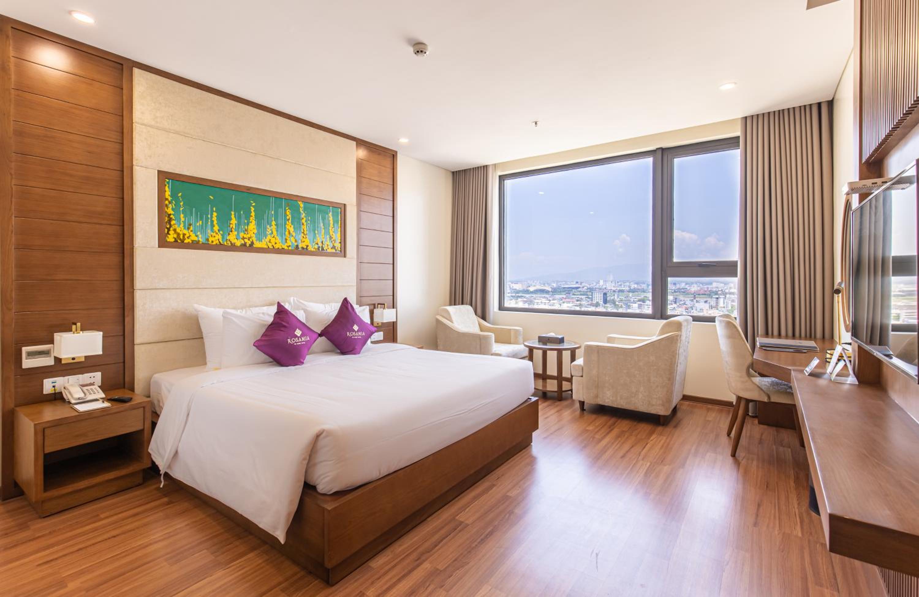 Family Suite City View with Afternoon Tea Per Stay photo 1