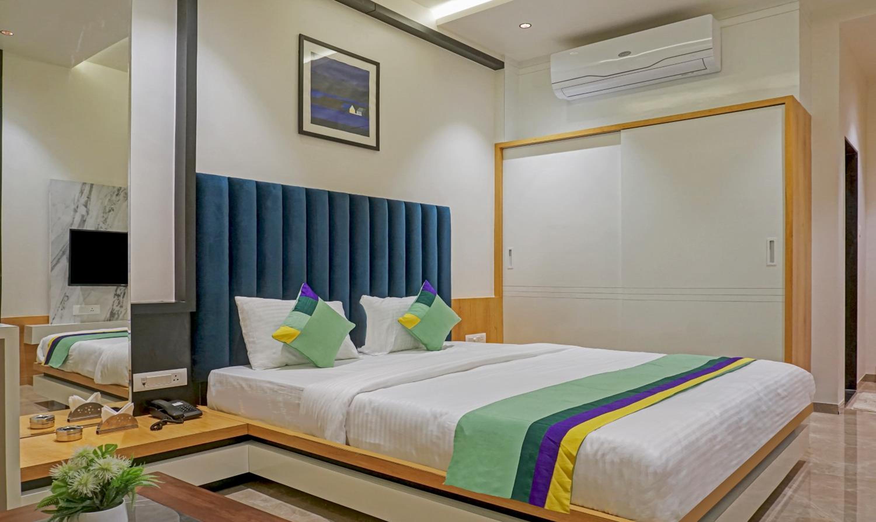 Deluxe Double Room - Photo 1