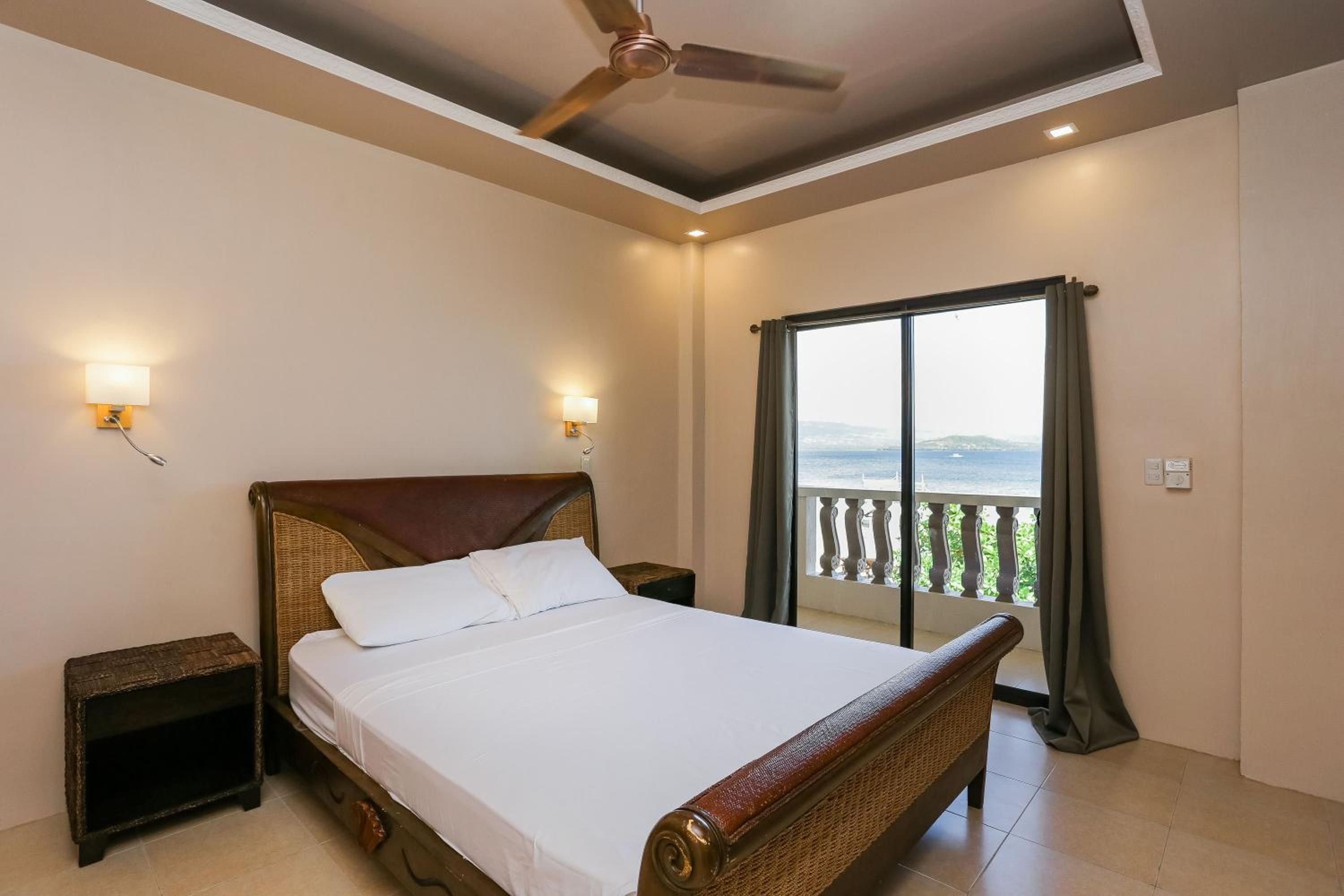 Double Room with Sea View photo 1