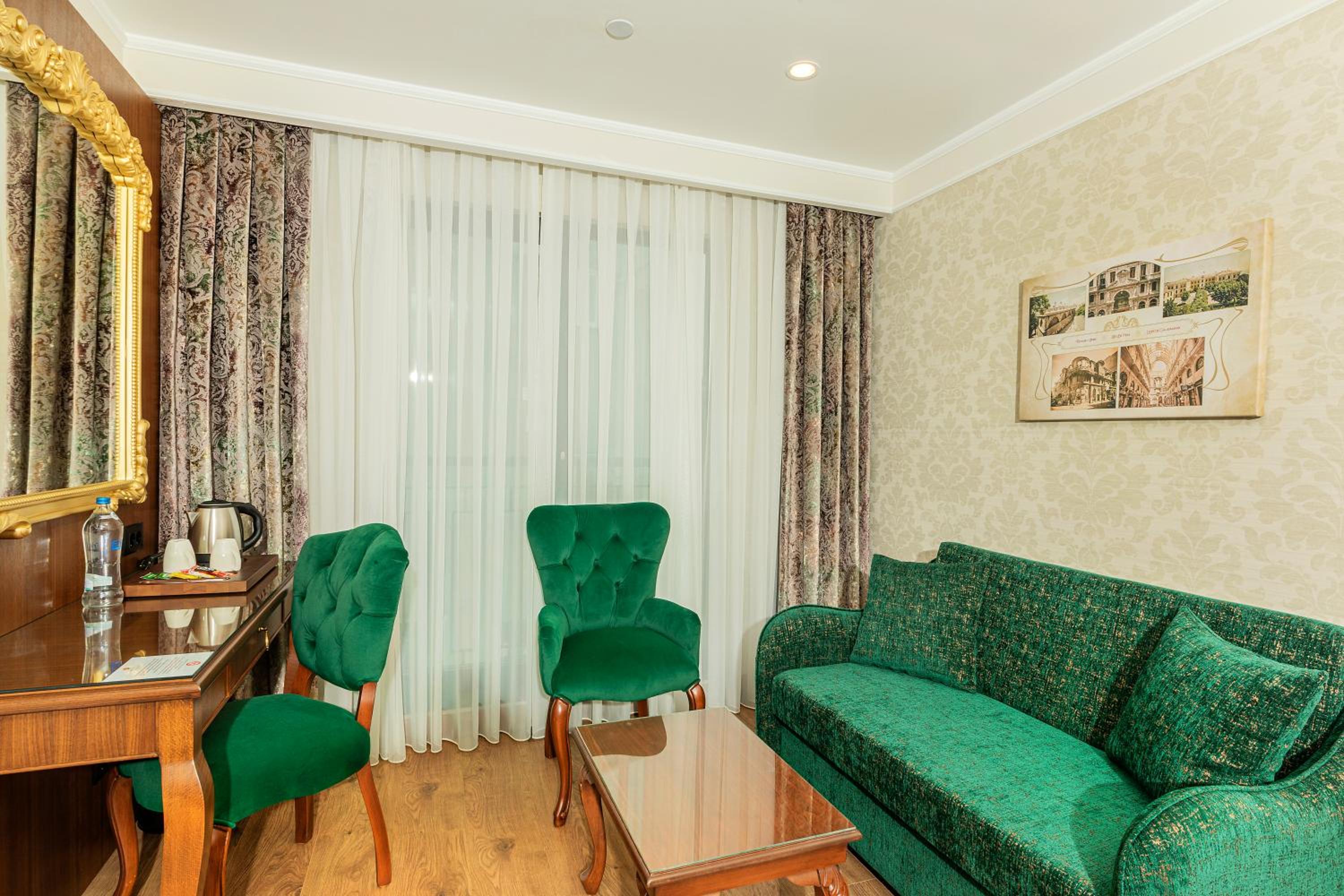 Deluxe Double Room photo 3