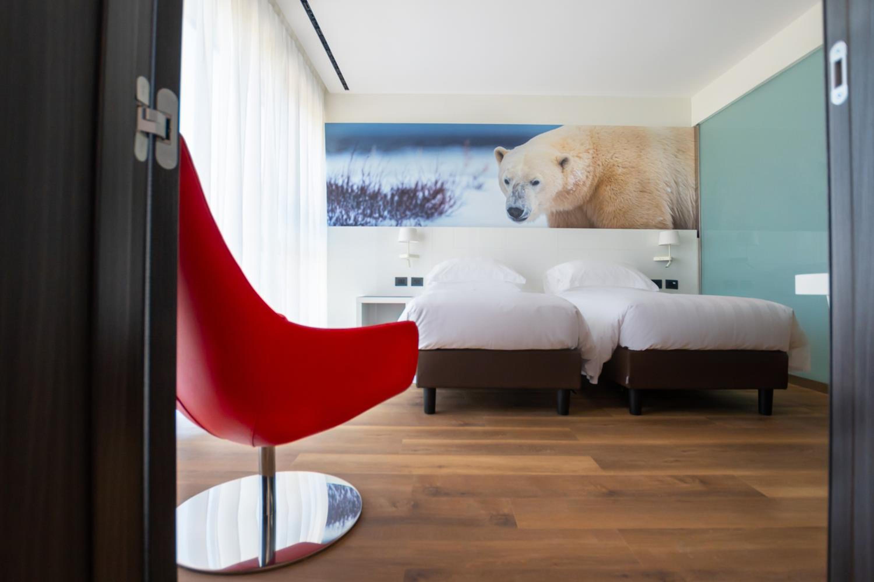 Deluxe Twin Room - Photo 2