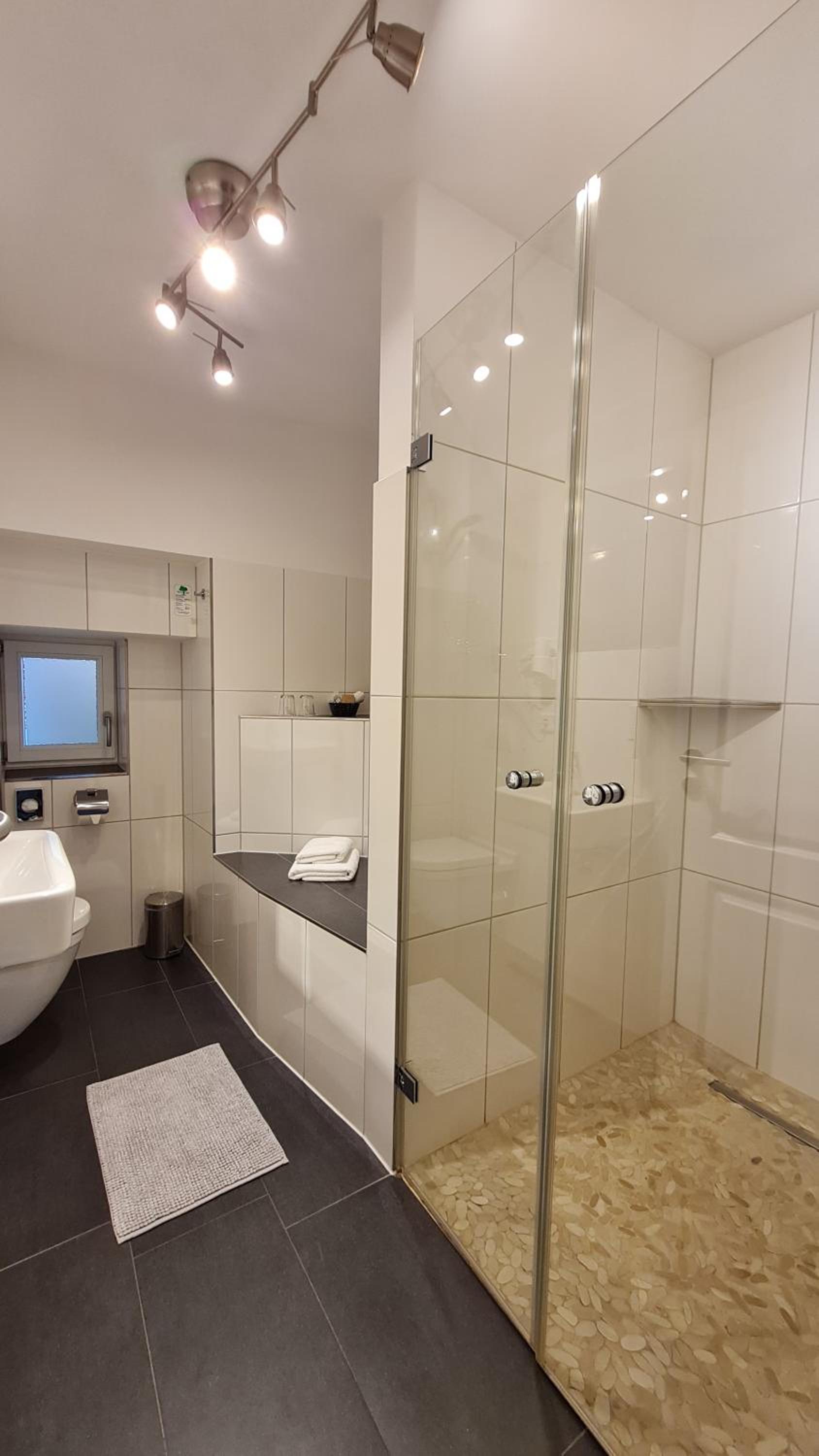 Apartment - Photo 3
