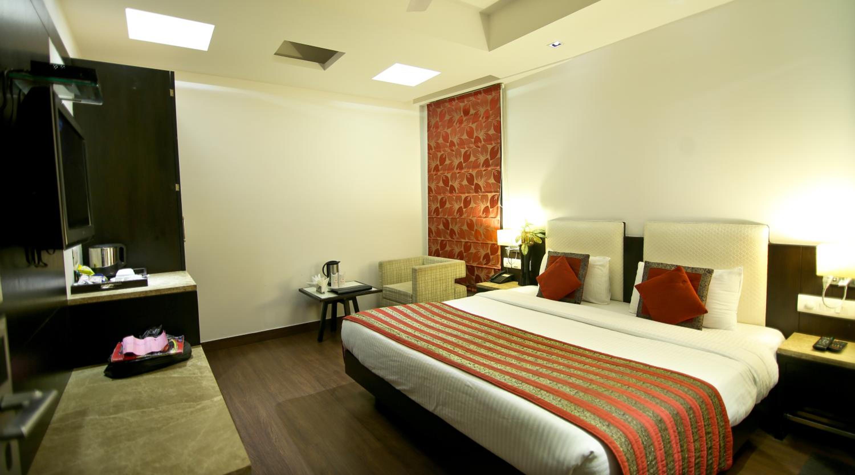 Executive Double Room with Free Airport Pickup photo 1