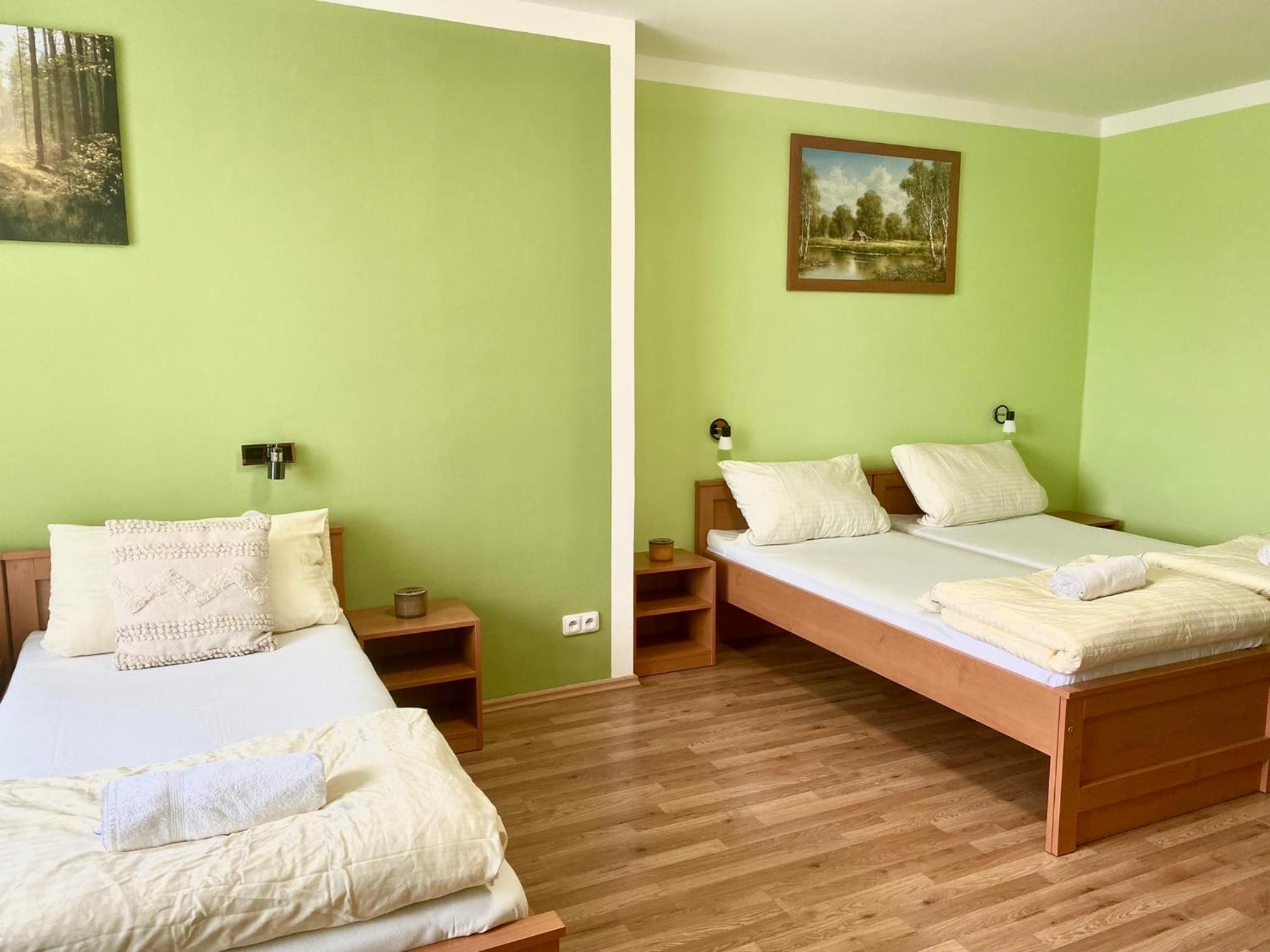 Quadruple Room - Photo 3