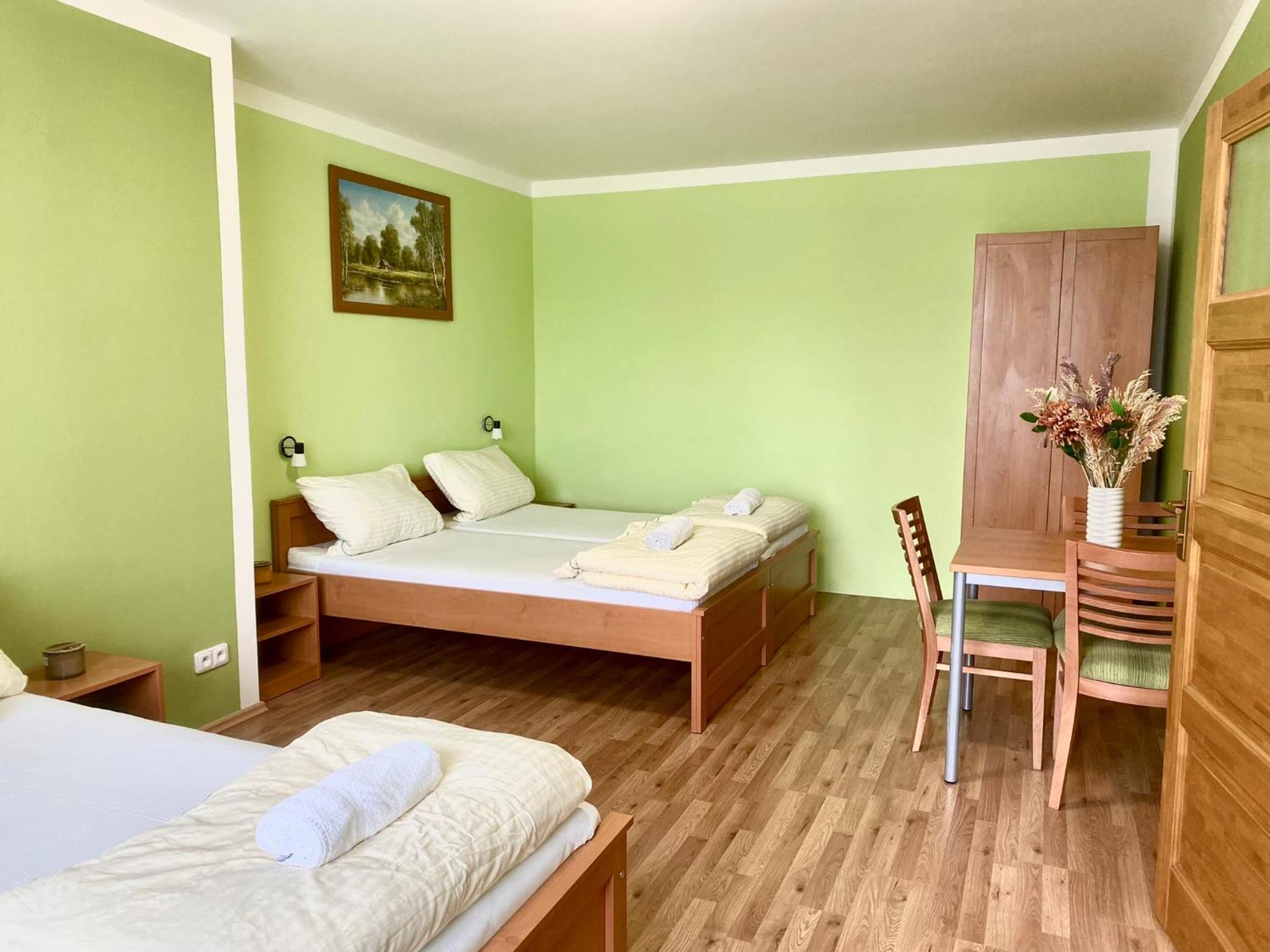 Quadruple Room - Photo 1
