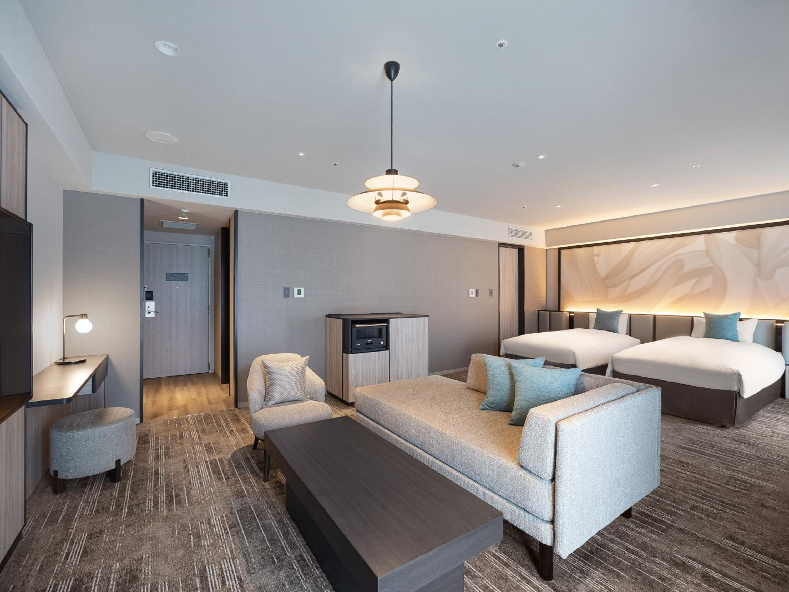 Premier Twin Room with Lounge Access photo 3