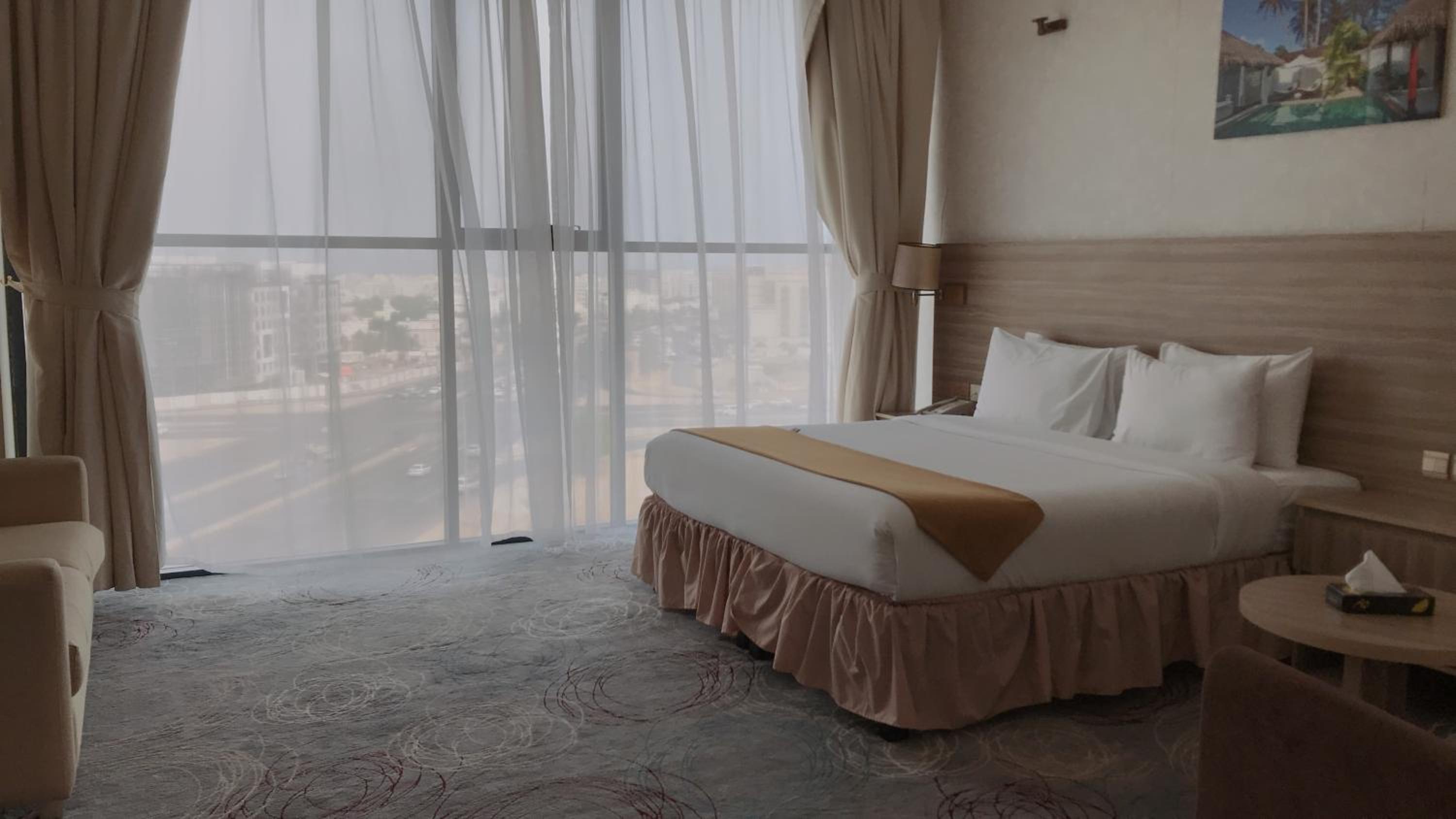Deluxe Double Room (2 Adults + 1 Child)