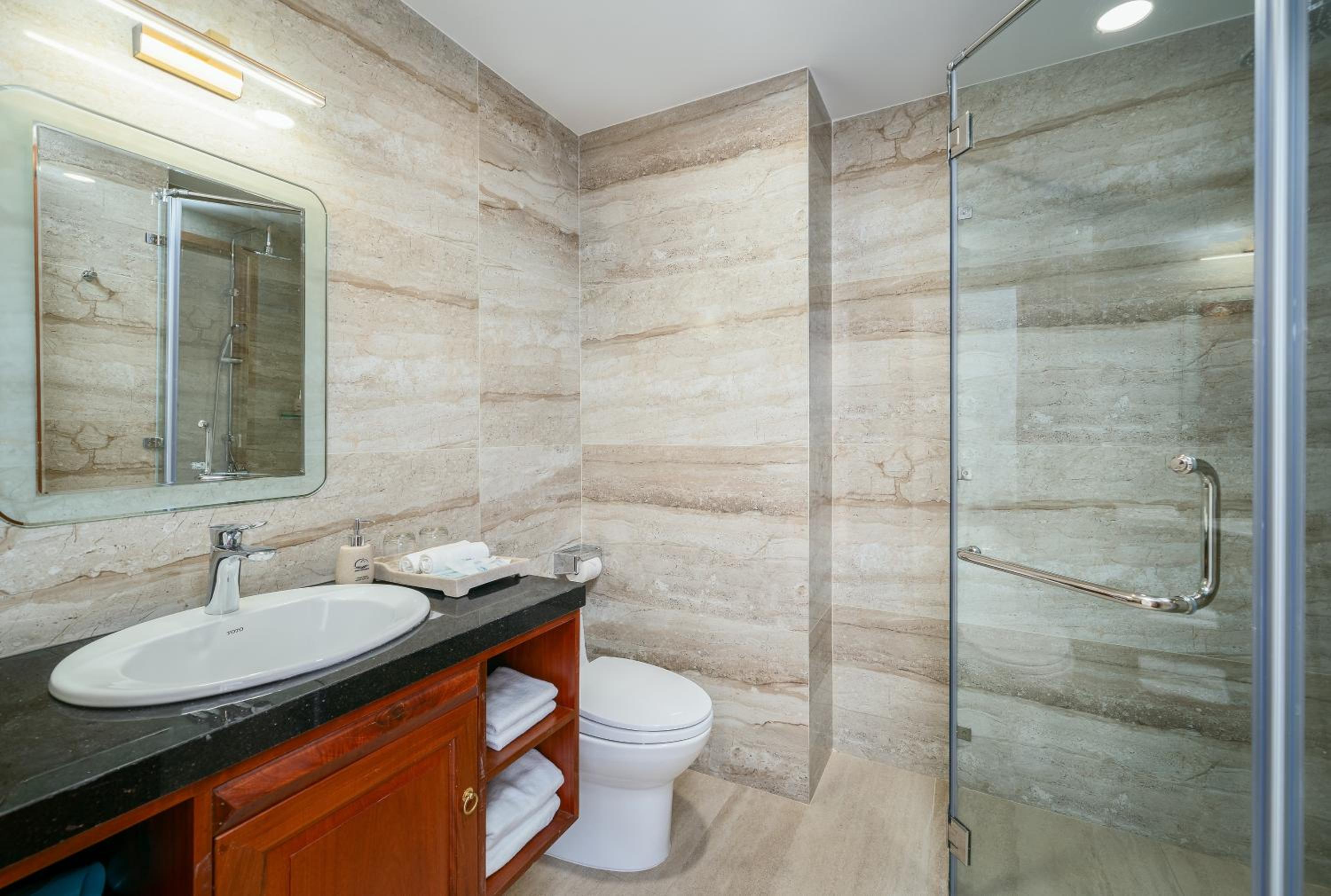 Superior Double or Twin Room photo 3