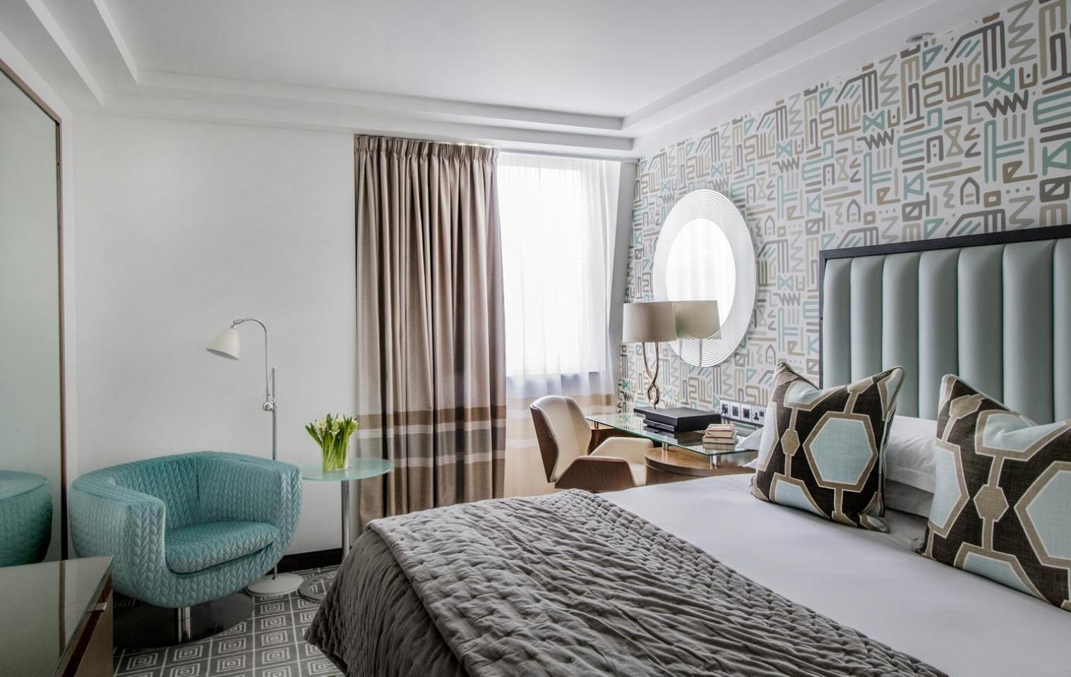 Deluxe Queen Room