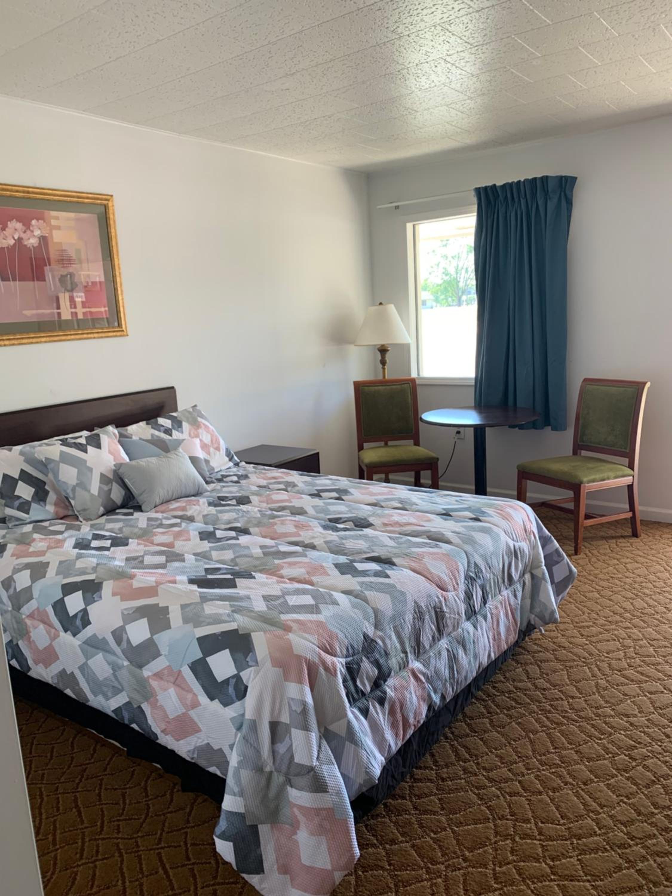 Queen Room photo 3