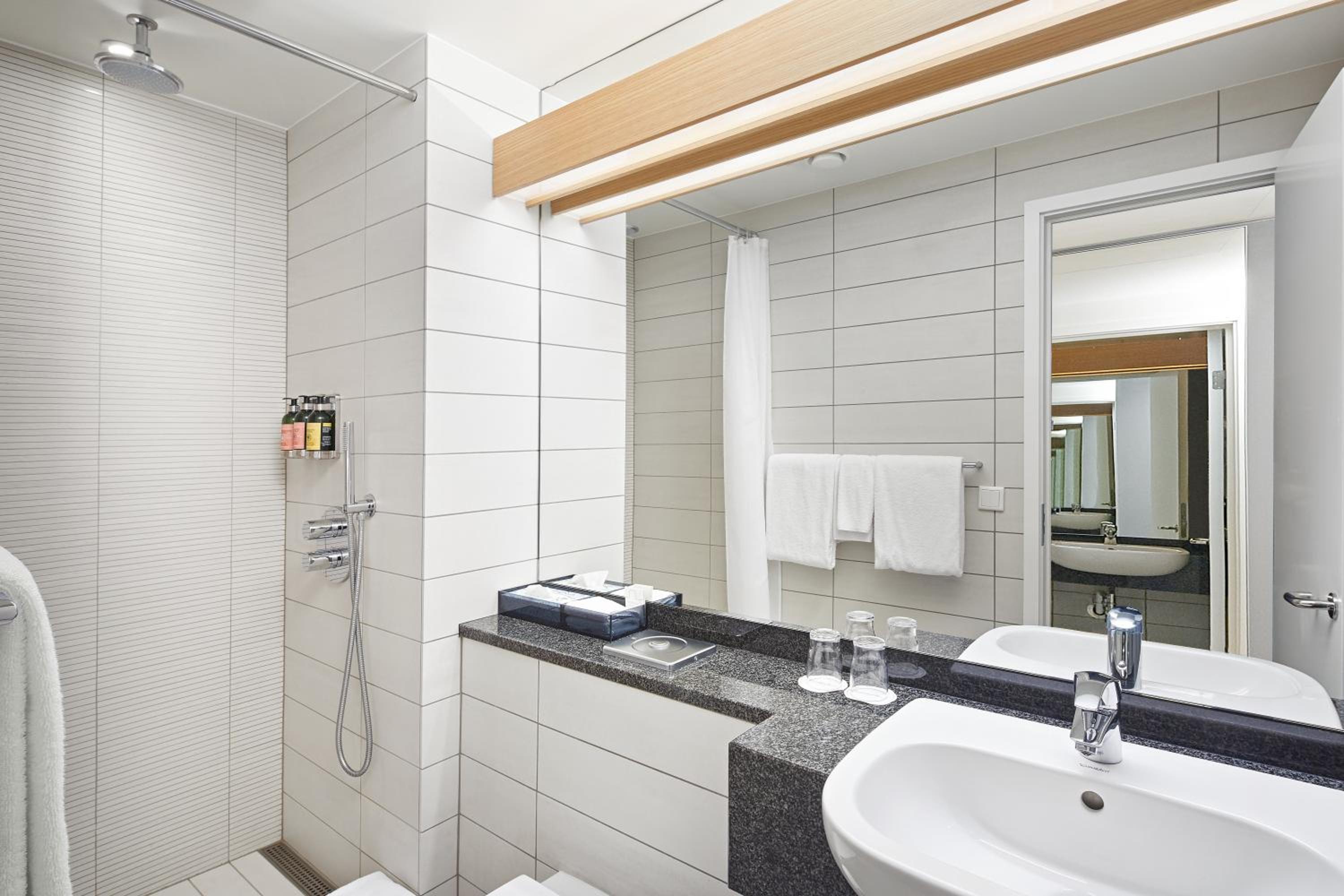 Superior Twin Room - Photo 5