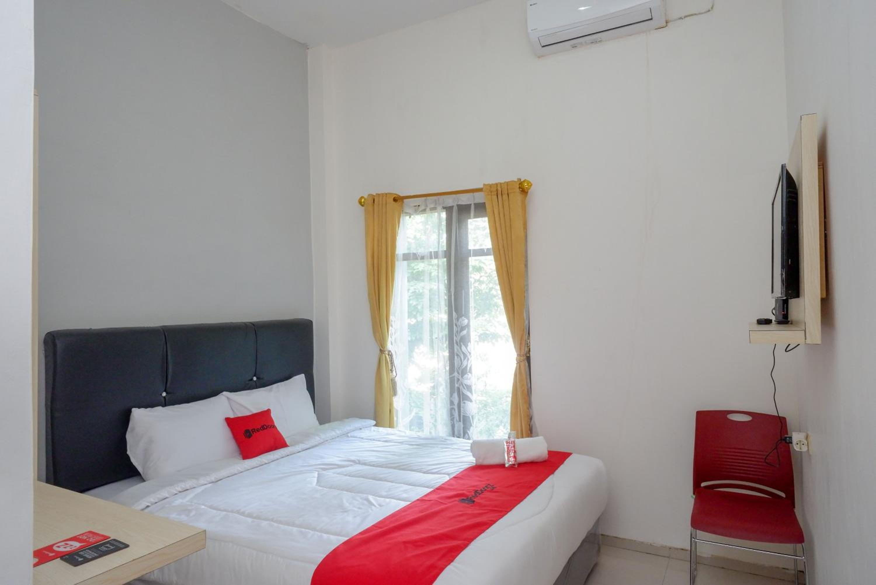 Standard Double Room - Photo 10