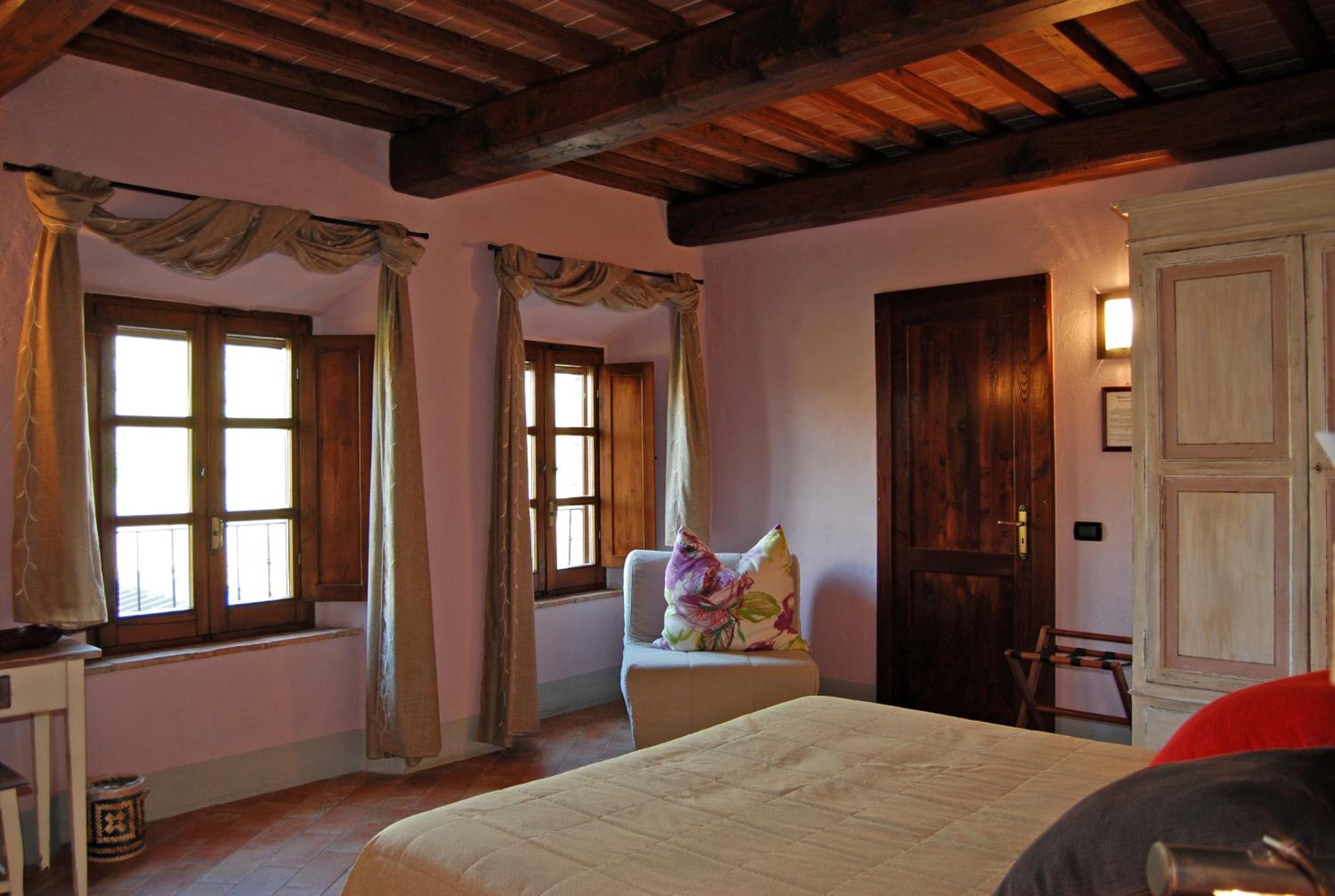 Comfort Triple Room